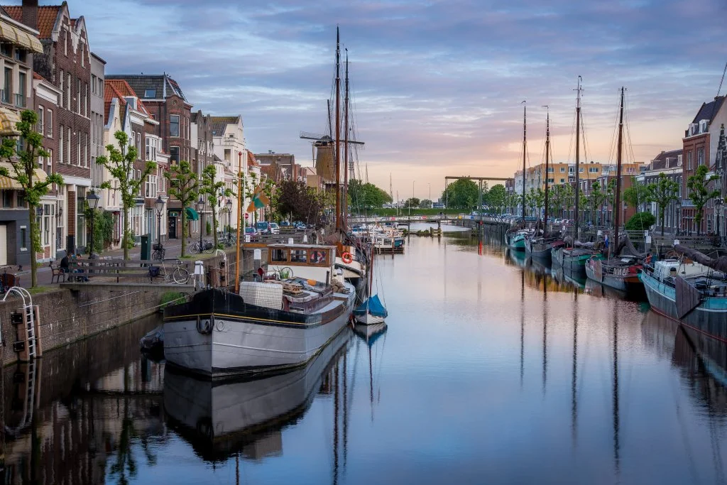 Foto van de Appartement gelegen aan de Mathenesserdijk in Rotterdam