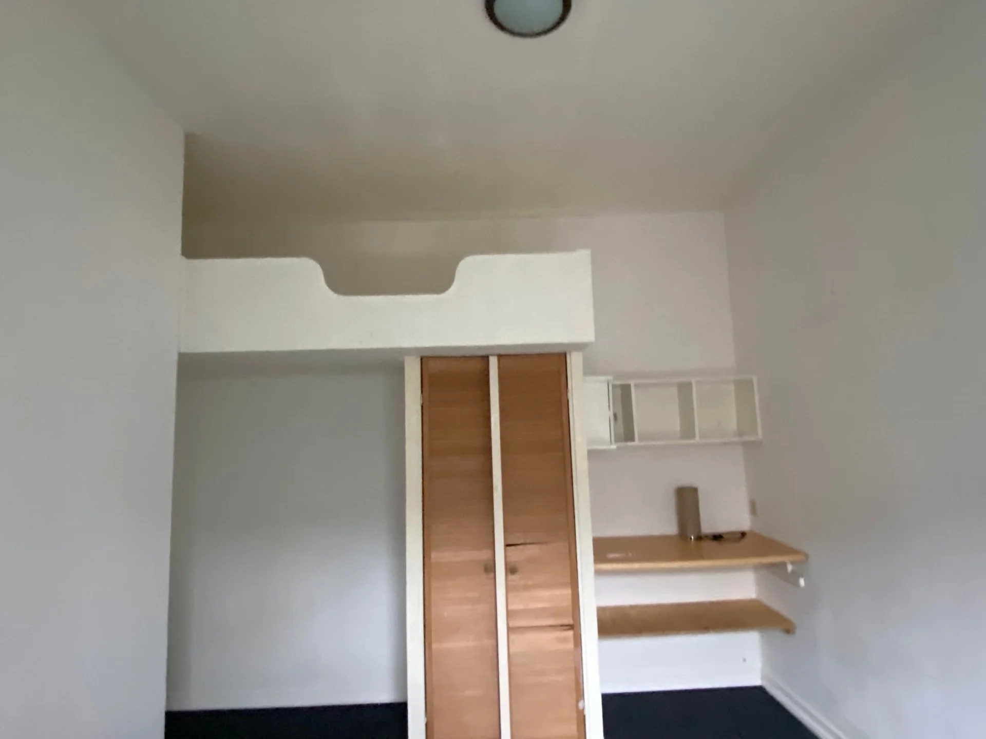 Foto van de Kamer gelegen aan de 1e Saskiadwarsstraat in Leeuwarden