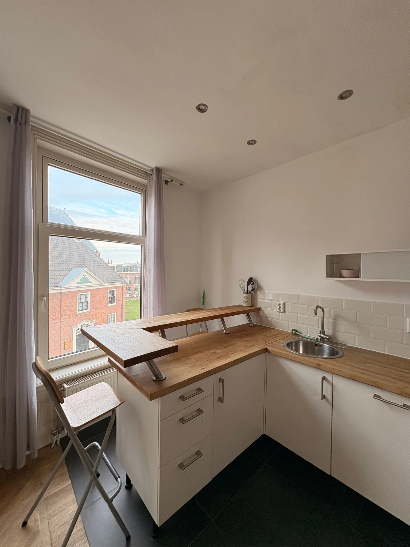 Foto van de Appartement gelegen aan de Keizerstraat in Den Haag