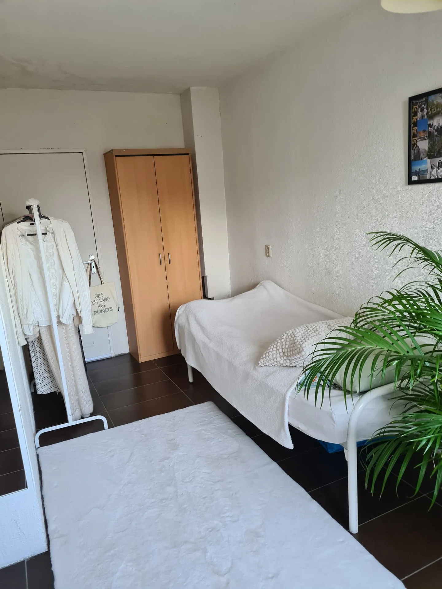 Foto van de Kamer gelegen aan de Kinrooistraat in Amsterdam