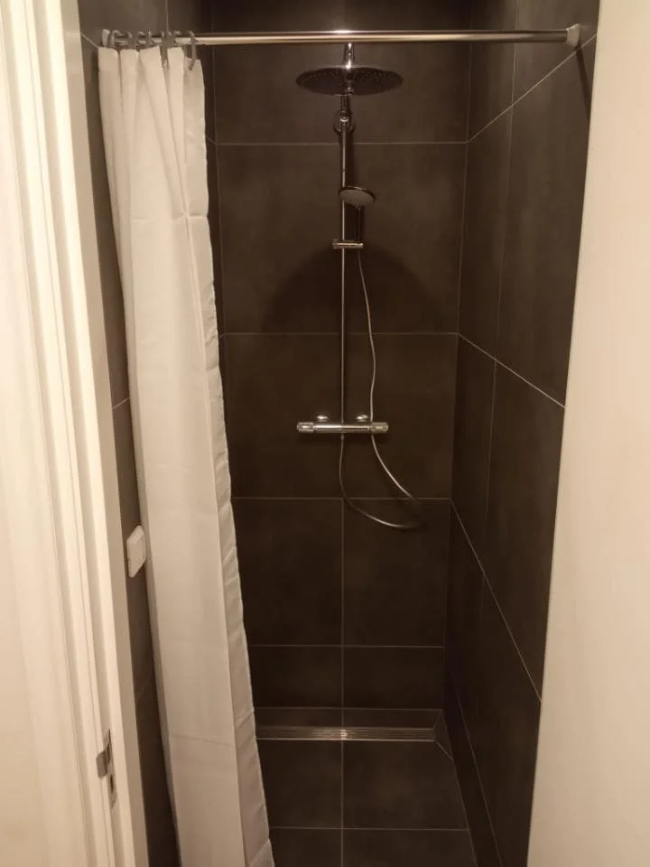 Foto van de Kamer gelegen aan de Herebinnensingel in Groningen