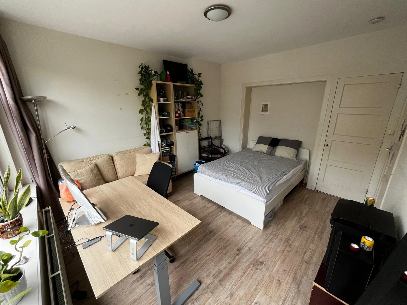 Foto van de Kamer gelegen aan de Delfgaauwstraat in Rotterdam