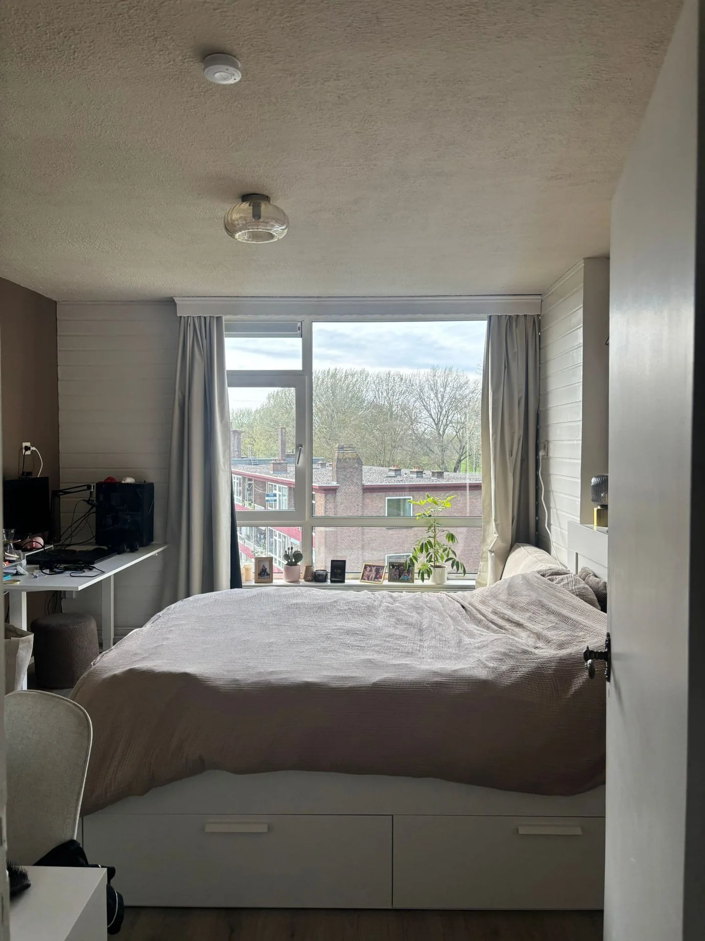 Foto van de Kamer gelegen aan de Vechtplantsoen in Utrecht