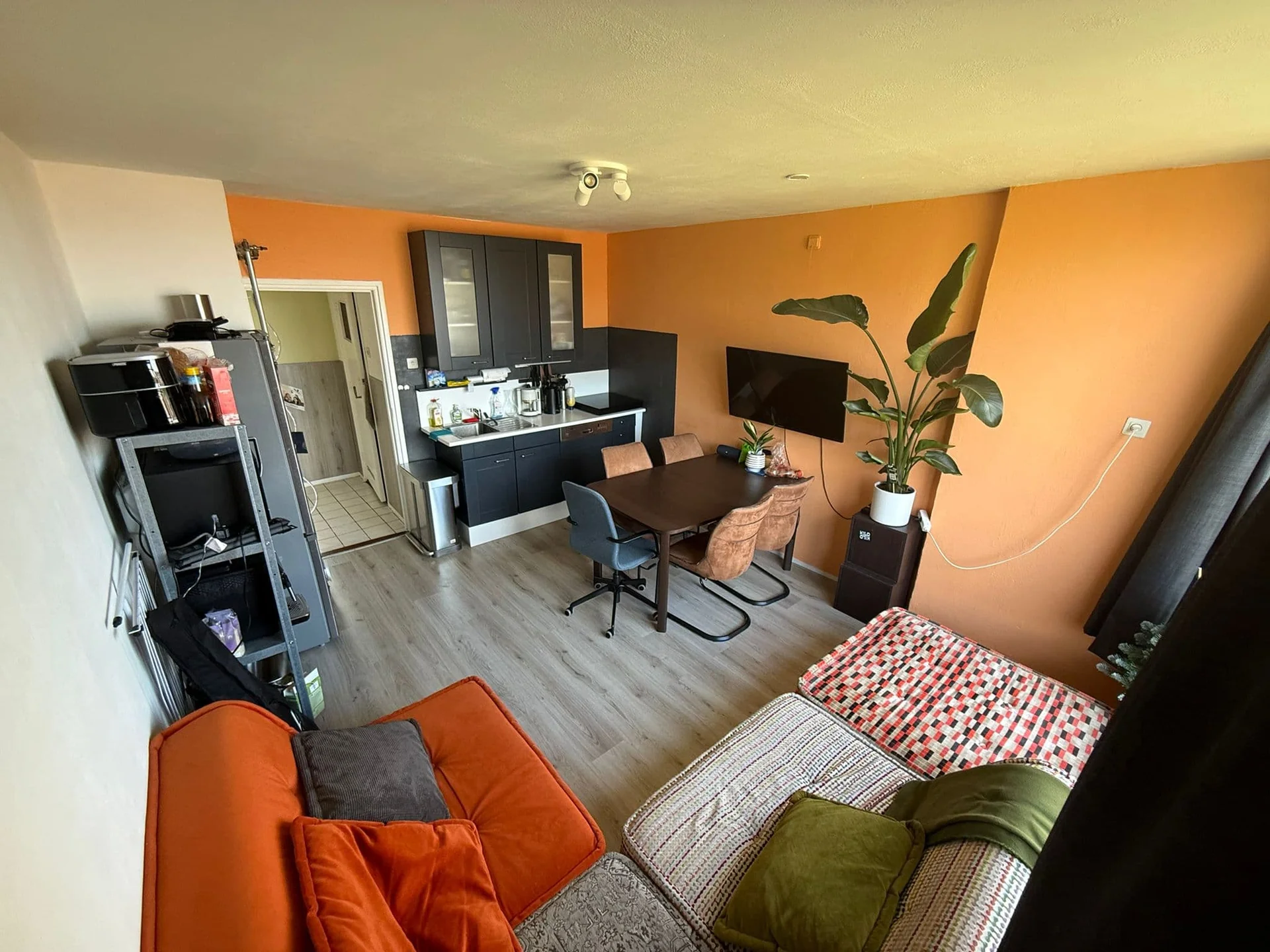 Foto van de Kamer gelegen aan de Vechtplantsoen in Utrecht