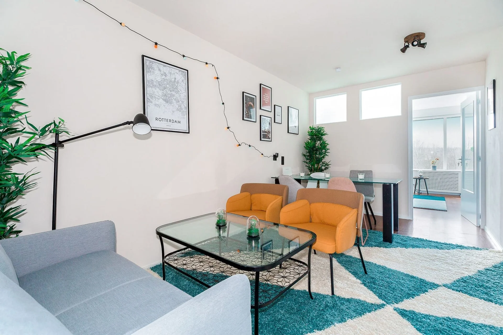 Foto van de Kamer gelegen aan de Edmond Hellenraadstraat in Rotterdam