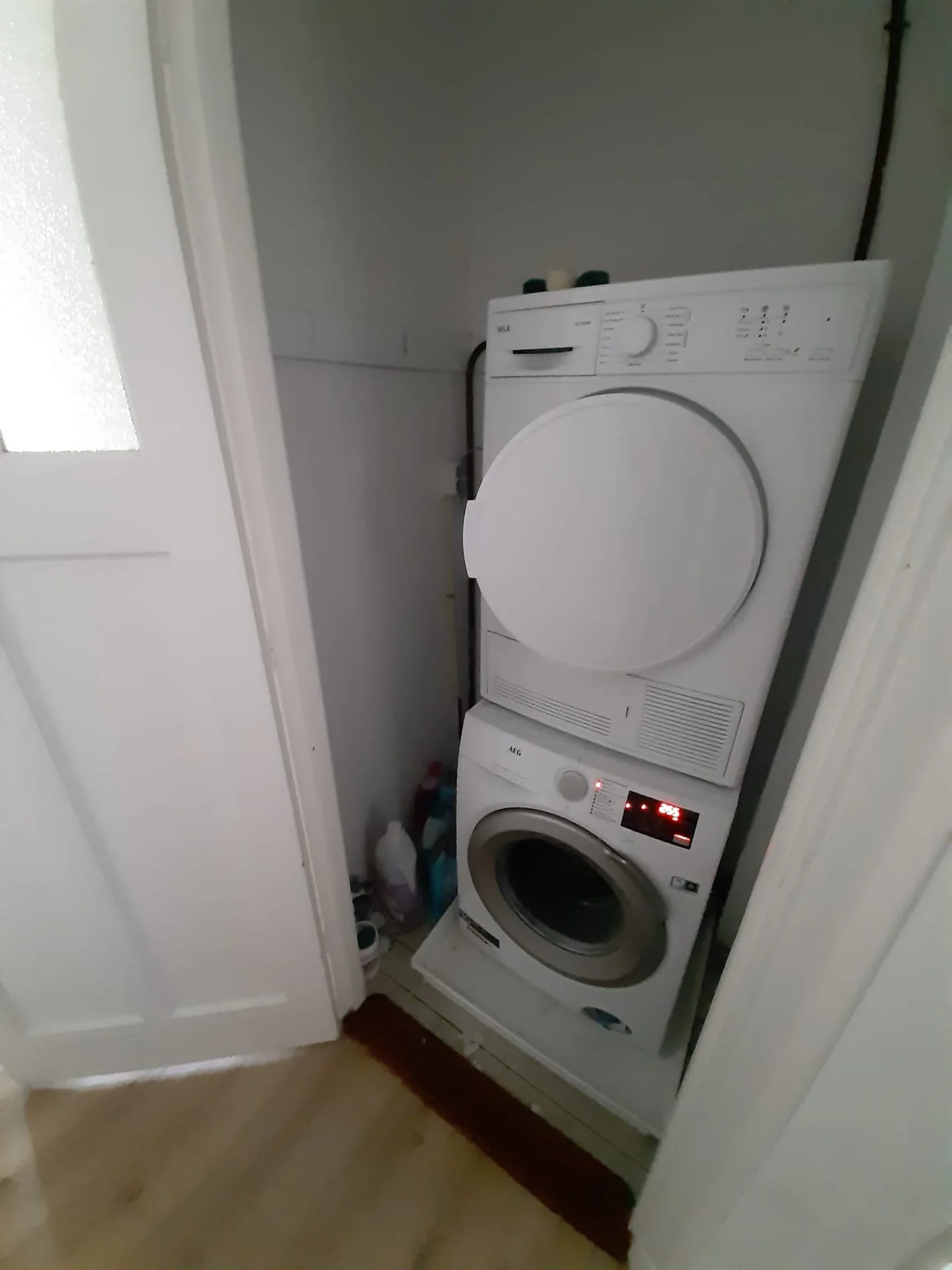 Foto van de Kamer gelegen aan de Burgemeester Knappertlaan in Schiedam