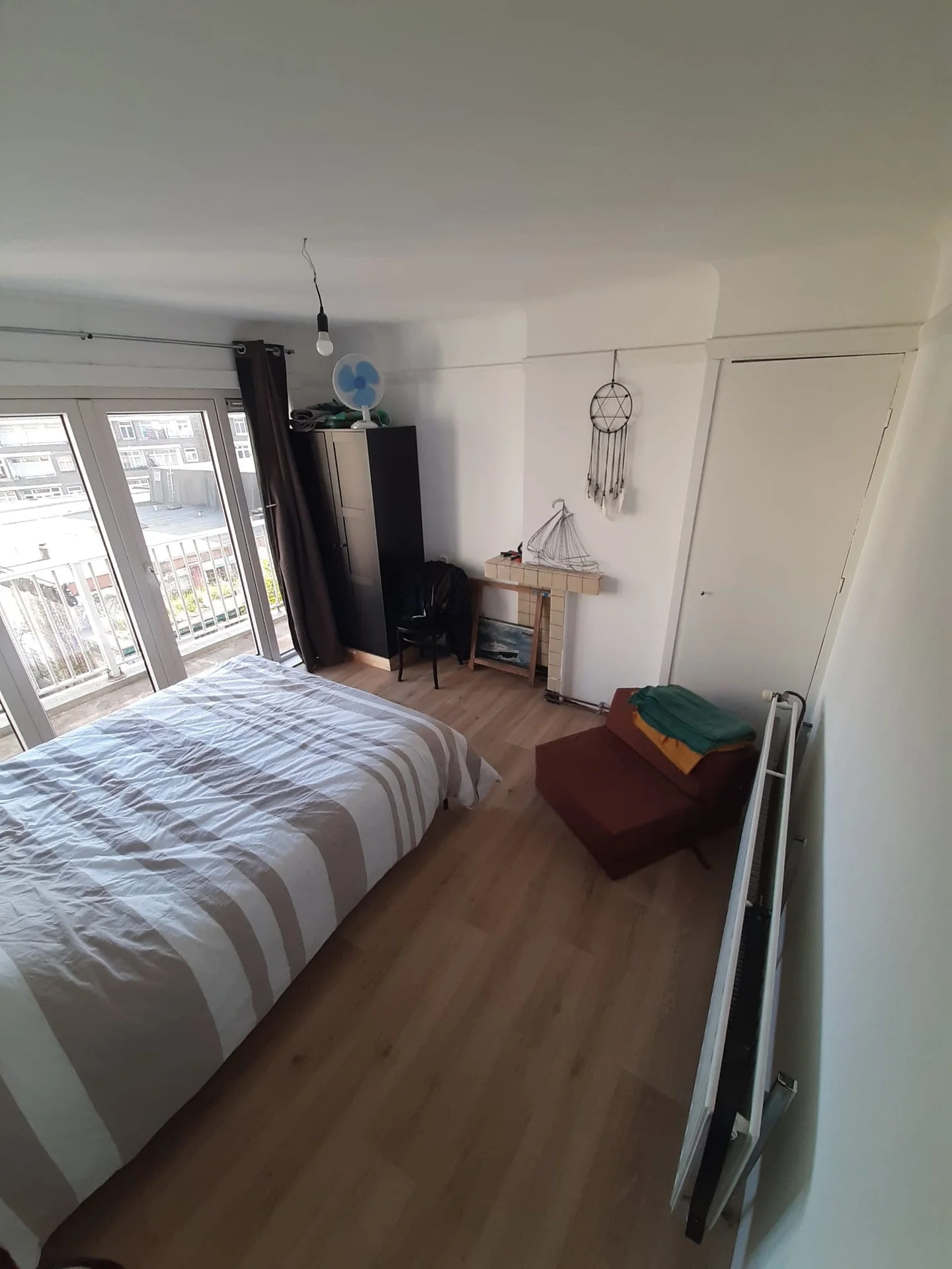 Foto van de Kamer gelegen aan de Burgemeester Knappertlaan in Schiedam