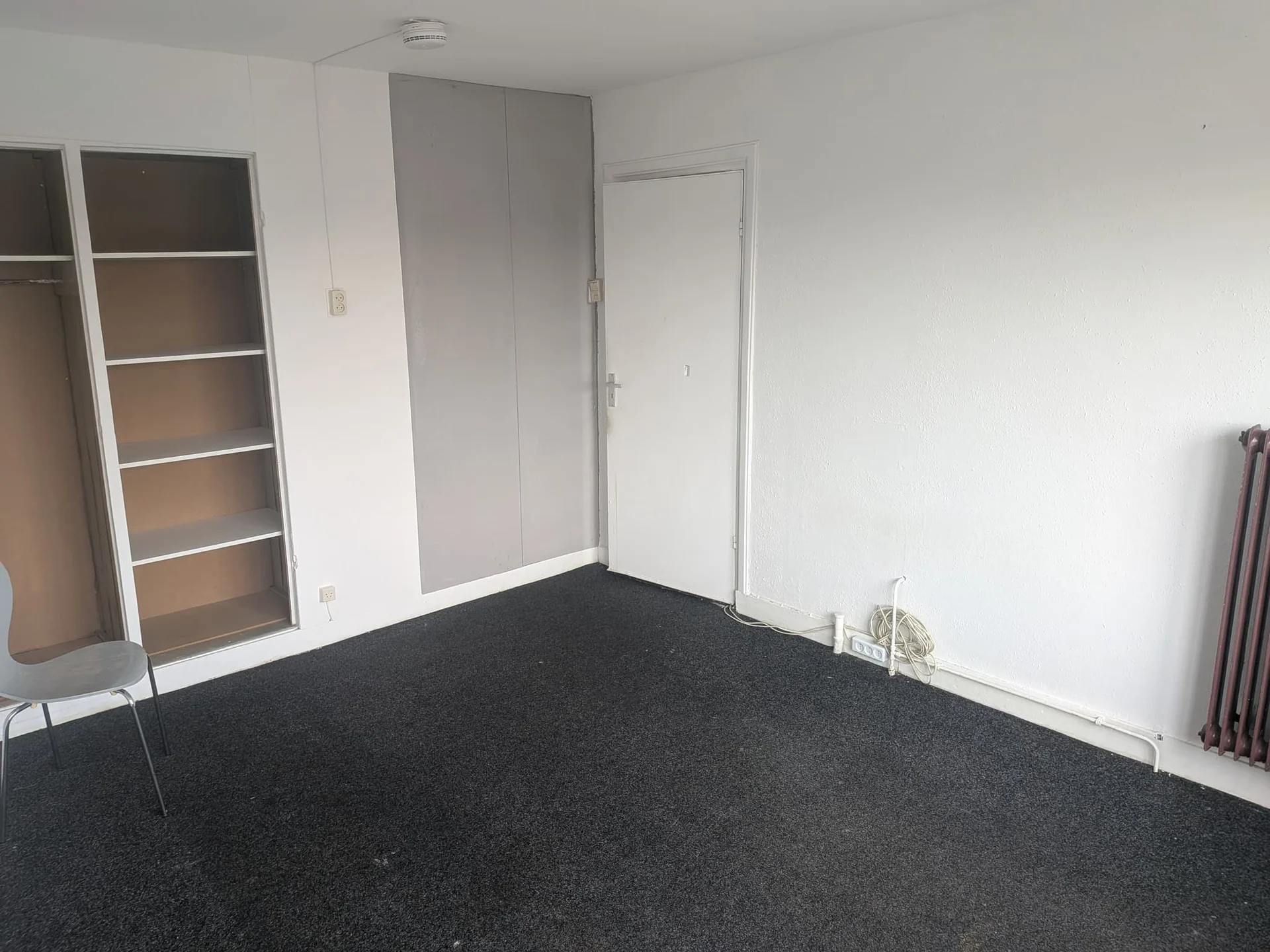 Foto van de Kamer gelegen aan de Admiraal de Ruyterlaan in Groningen