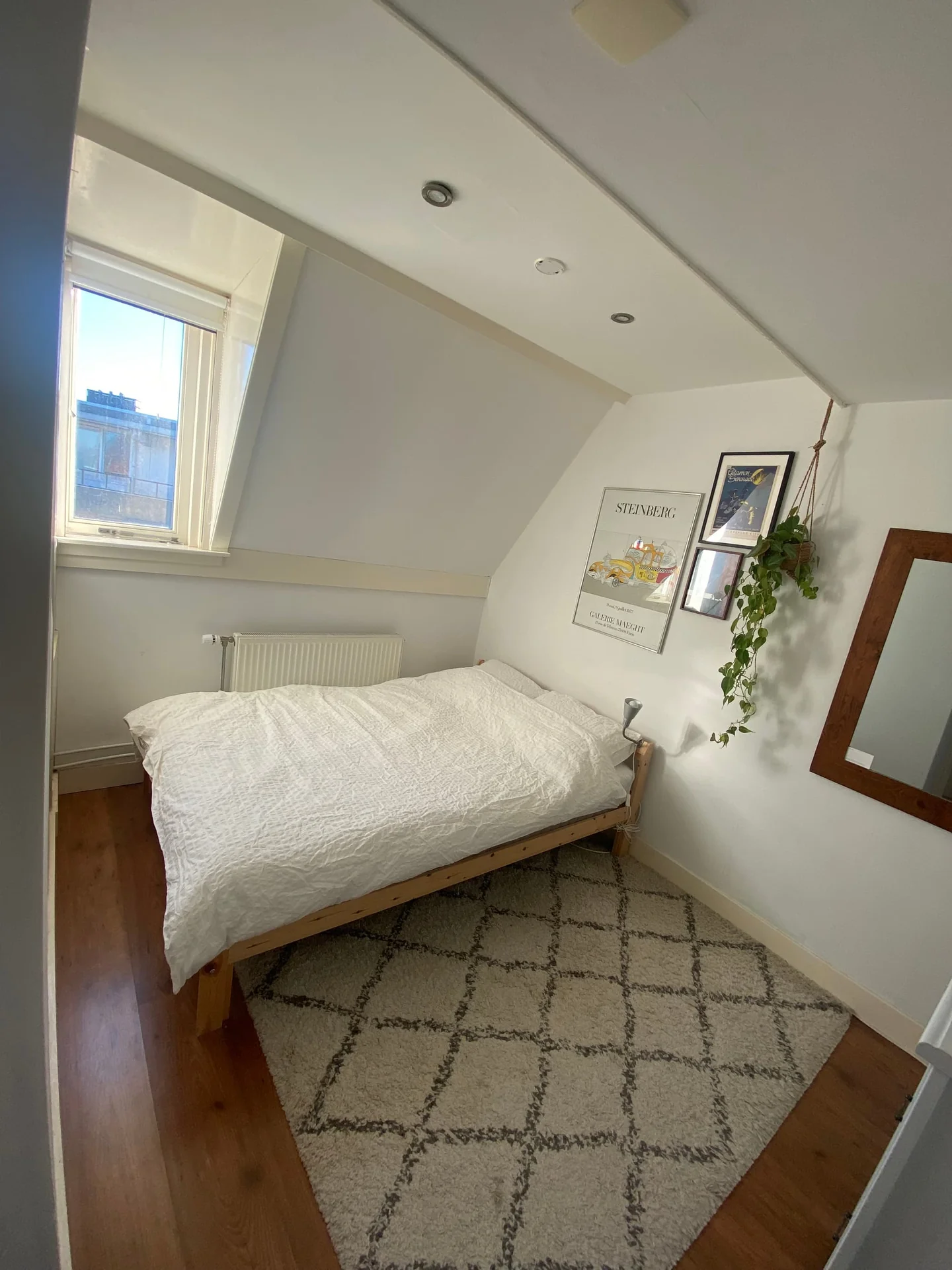 Foto van de Kamer gelegen aan de Brouwersstraat in Rotterdam