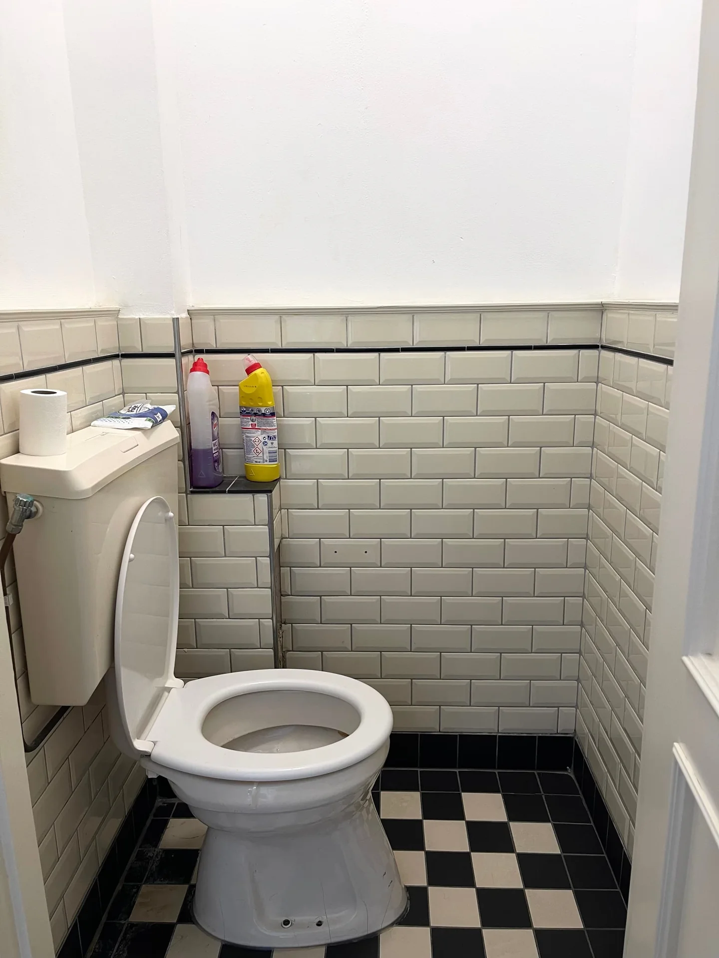 Foto van de Kamer gelegen aan de Henegouwerlaan in Rotterdam