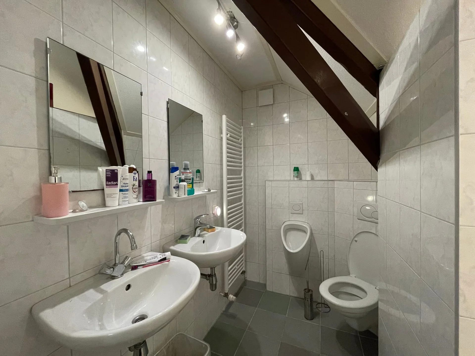 Foto van de Kamer gelegen aan de Pathmossingel in Enschede