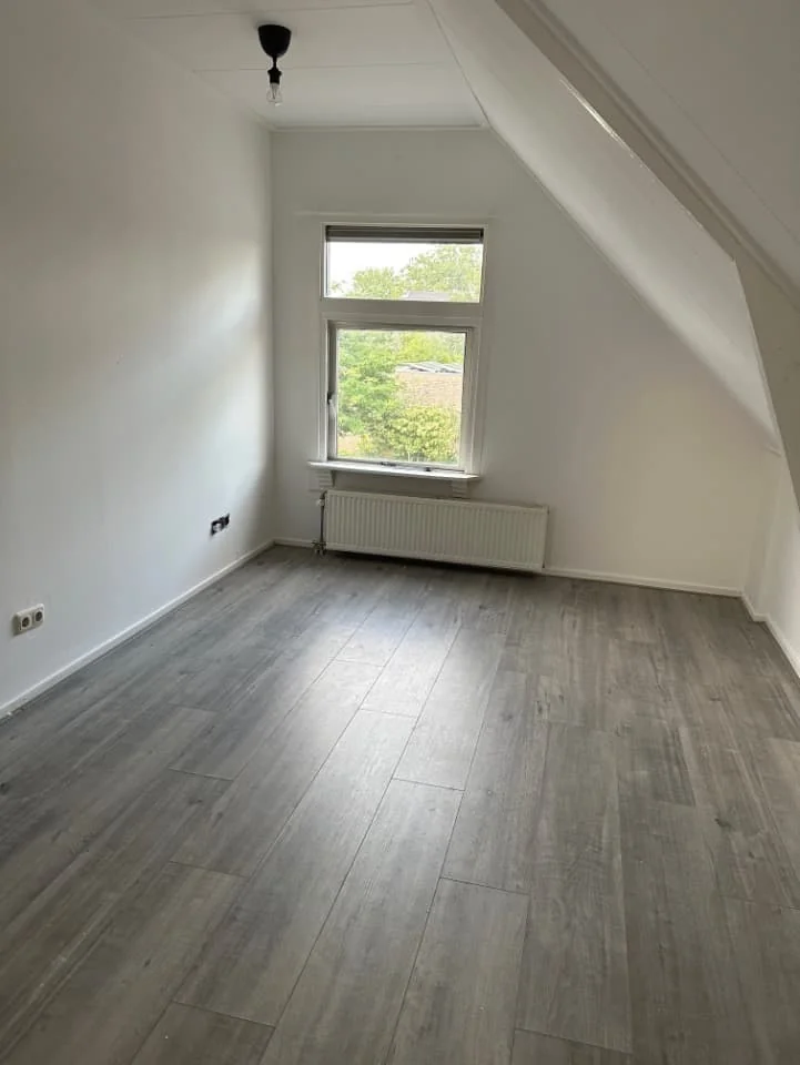 Foto van de Kamer gelegen aan de 1e Wormenseweg in Apeldoorn