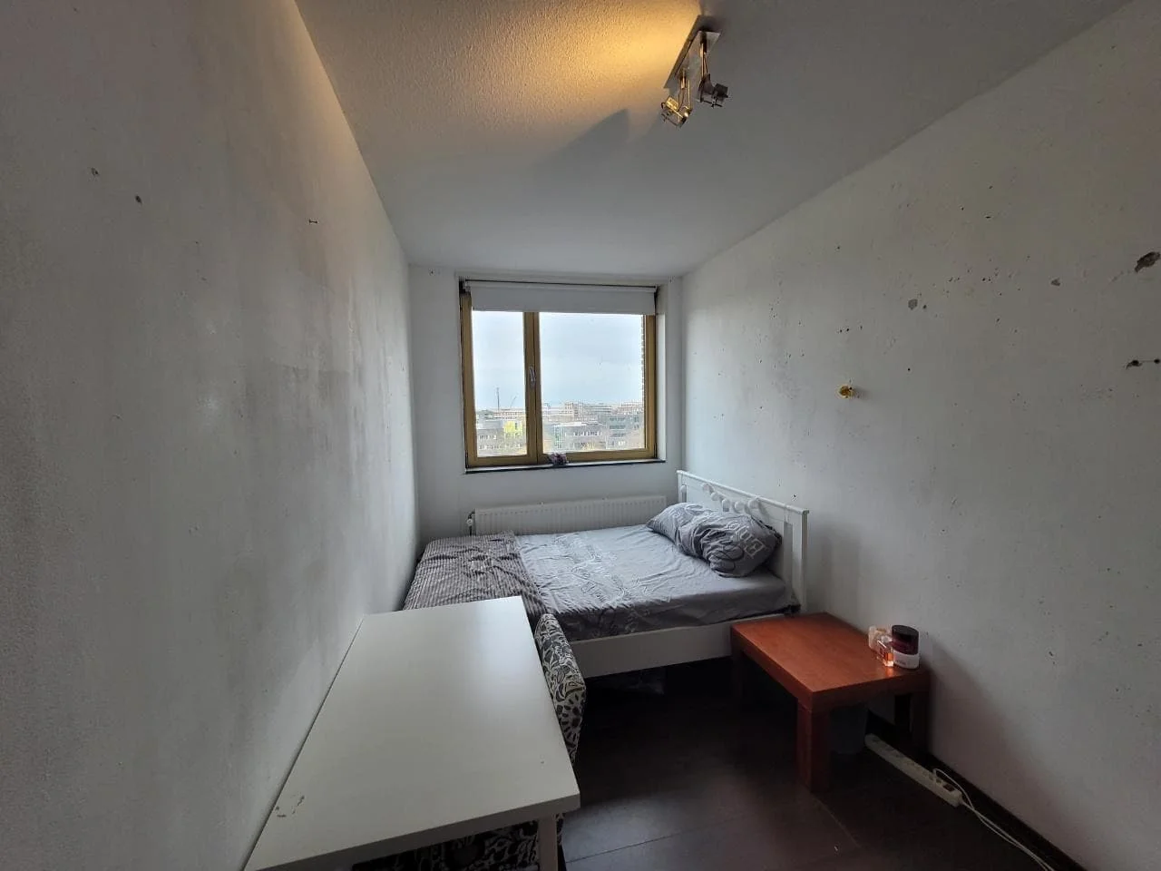 Foto van de Kamer gelegen aan de Emmy Andriessestraat in Amsterdam