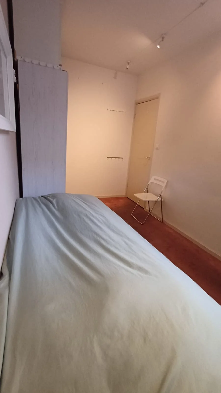 Foto van de Kamer gelegen aan de Orteliusstraat in Amsterdam