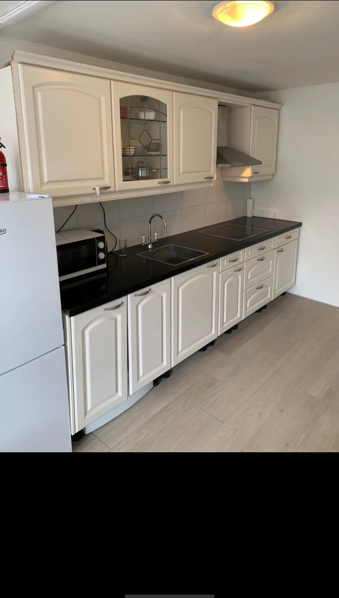 Foto van de Kamer gelegen aan de Fannius Scholtenstraat in Amsterdam