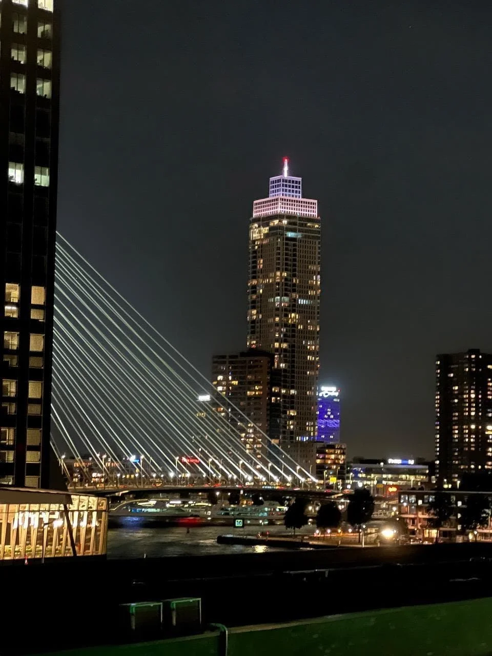 Foto van de Kamer gelegen aan de Helmersstraat in Rotterdam