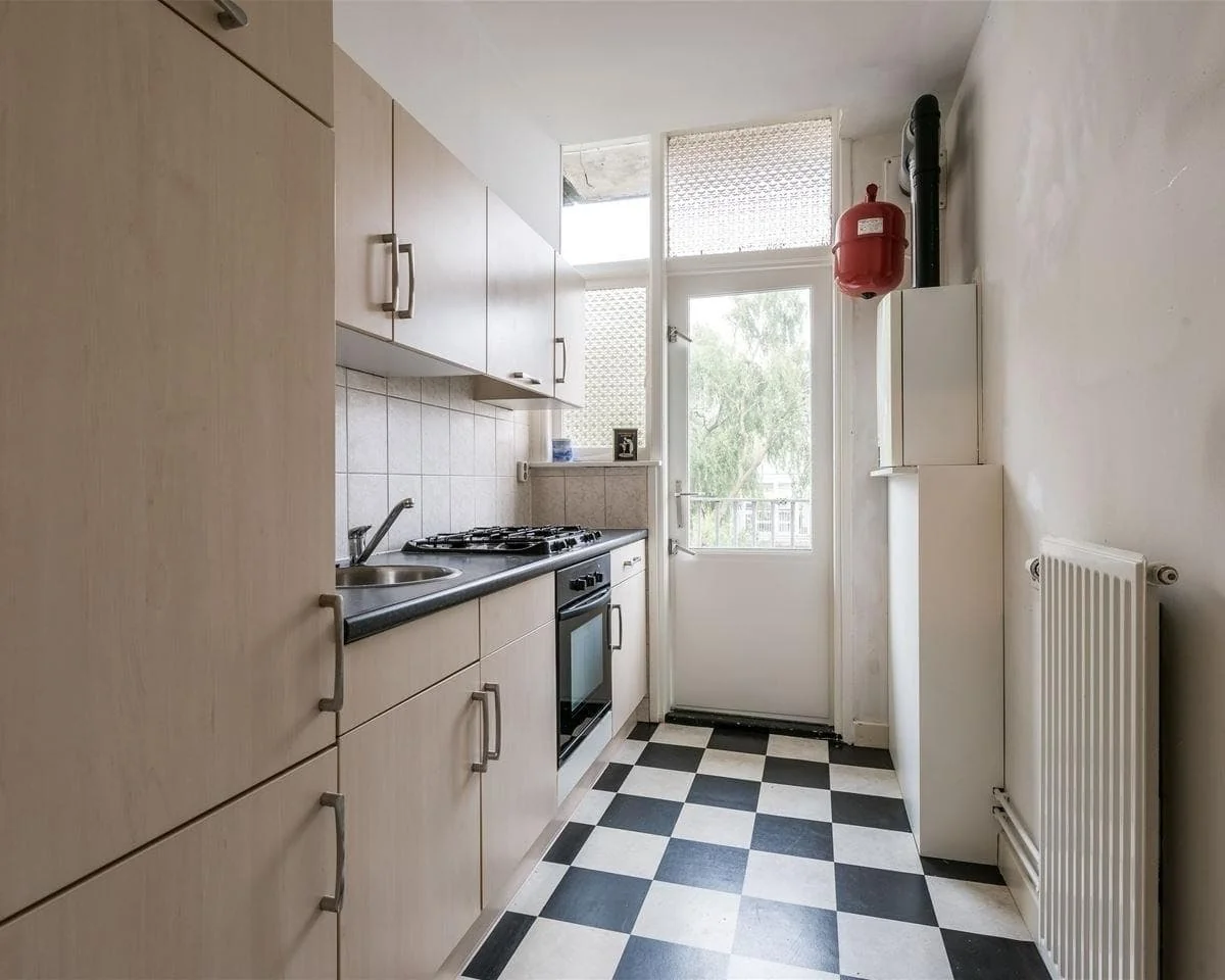 Foto van de Kamer gelegen aan de Mathenesserweg in Rotterdam