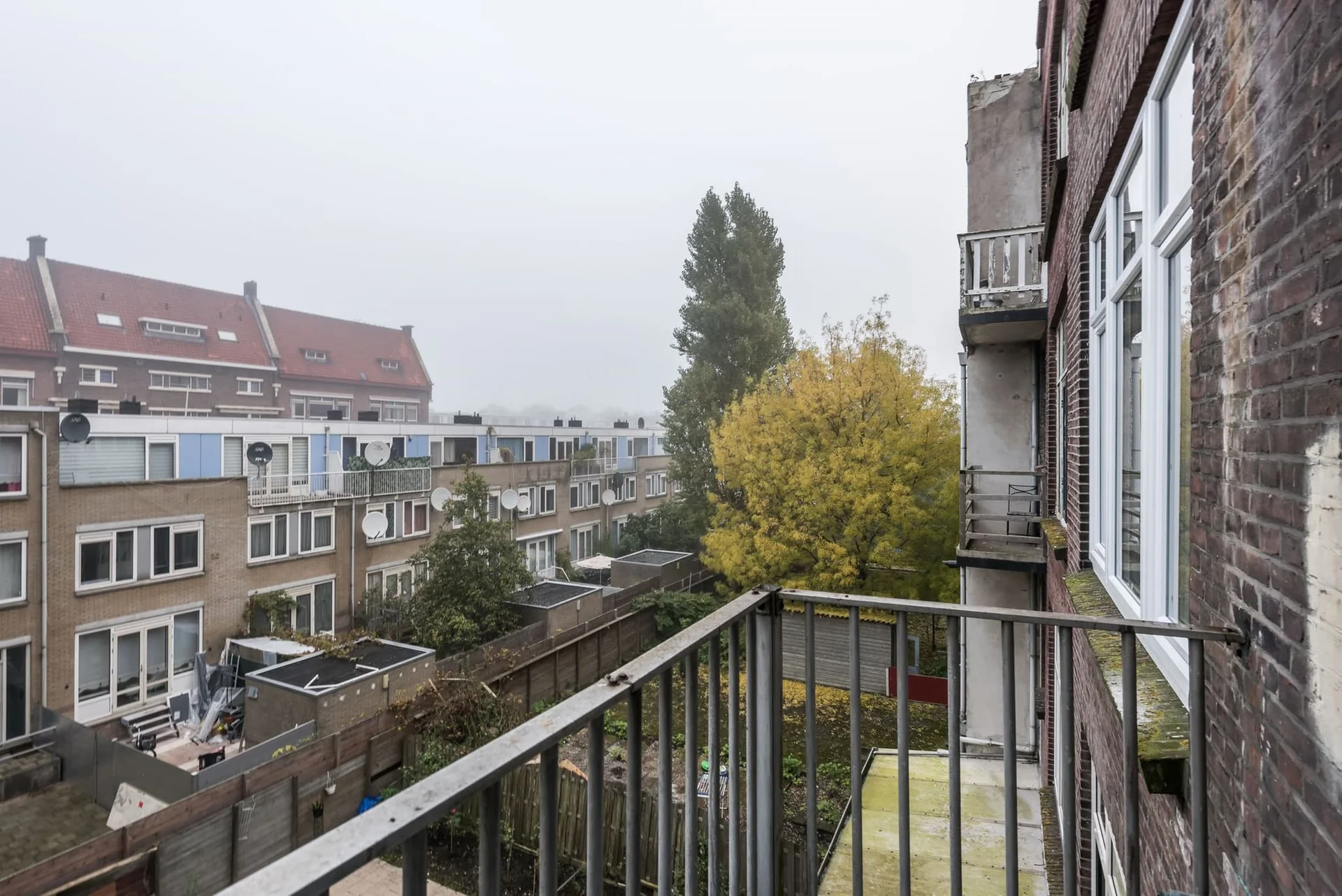 Foto van de Kamer gelegen aan de Mathenesserweg in Rotterdam