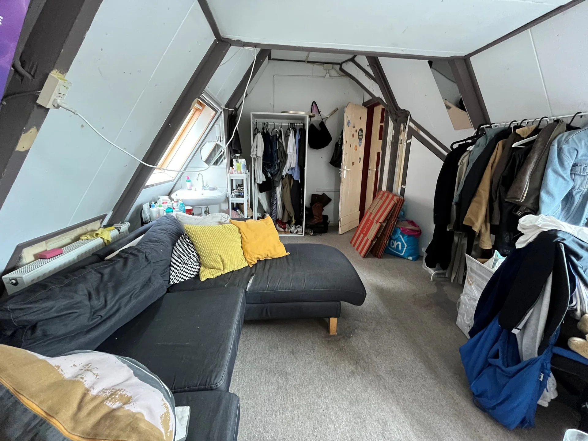 Foto van de Kamer gelegen aan de Spilsluizen in Groningen