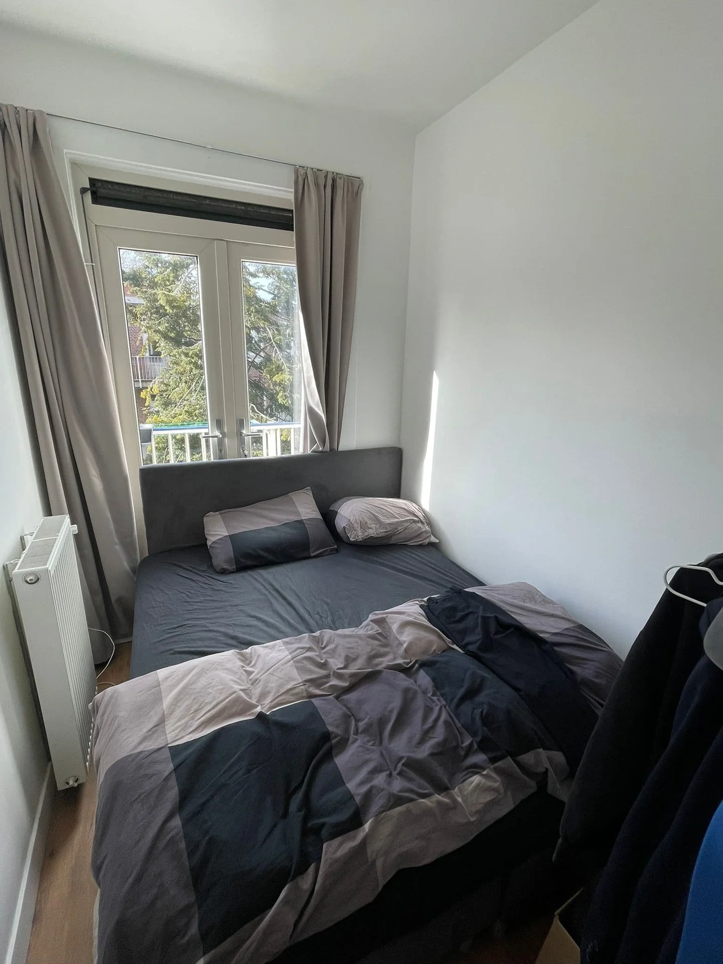 Foto van de Kamer gelegen aan de Lyonnetstraat in Den Haag