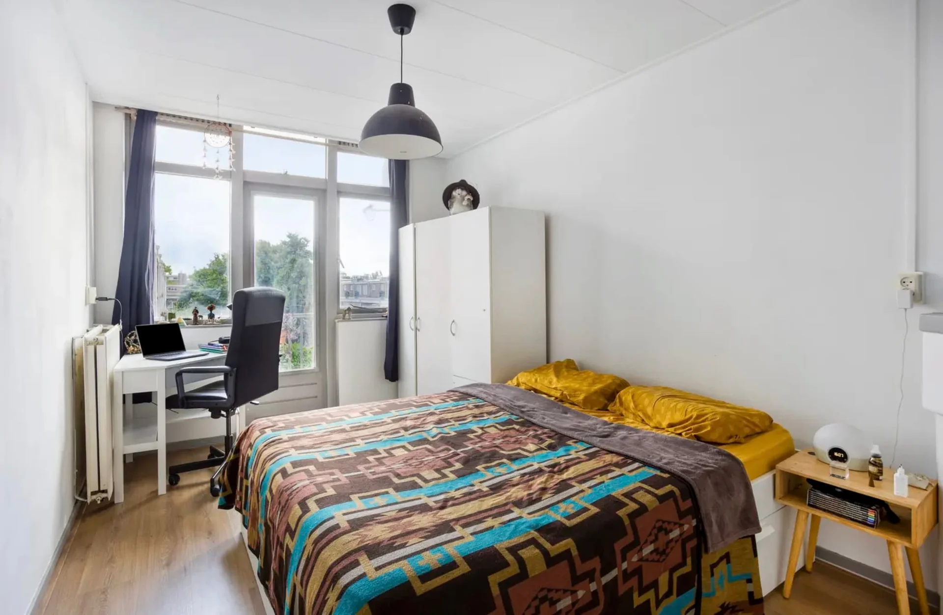 Foto van de Kamer gelegen aan de Haarlemmerweg in Amsterdam