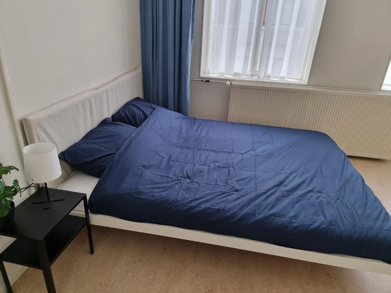 Foto van de Kamer gelegen aan de Riouwstraat in Den Haag