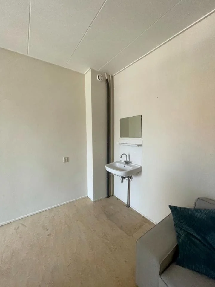 Foto van de Kamer gelegen aan de Riouwstraat in Den Haag