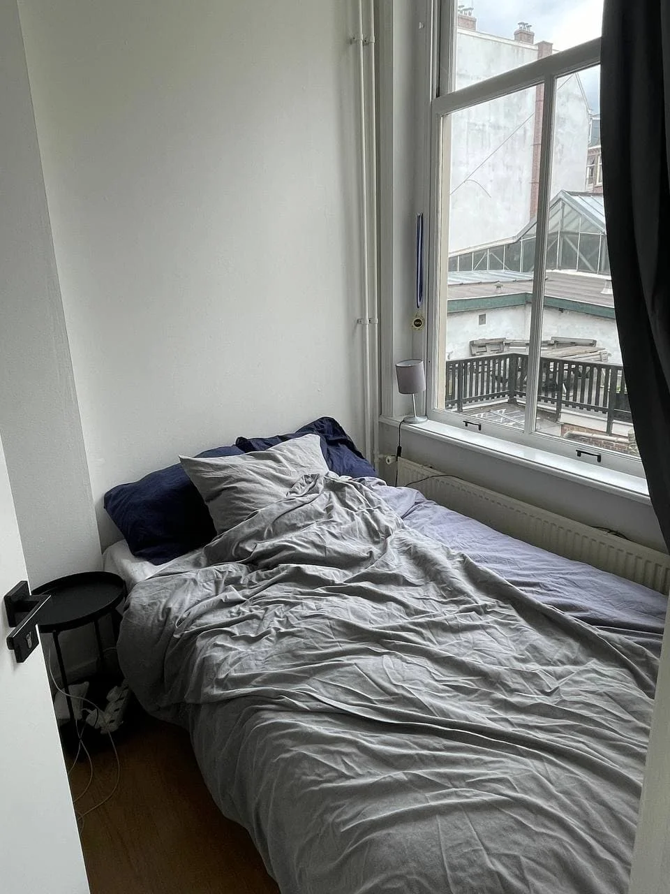 Foto van de Kamer gelegen aan de Korte Leidsedwarsstraat in Amsterdam