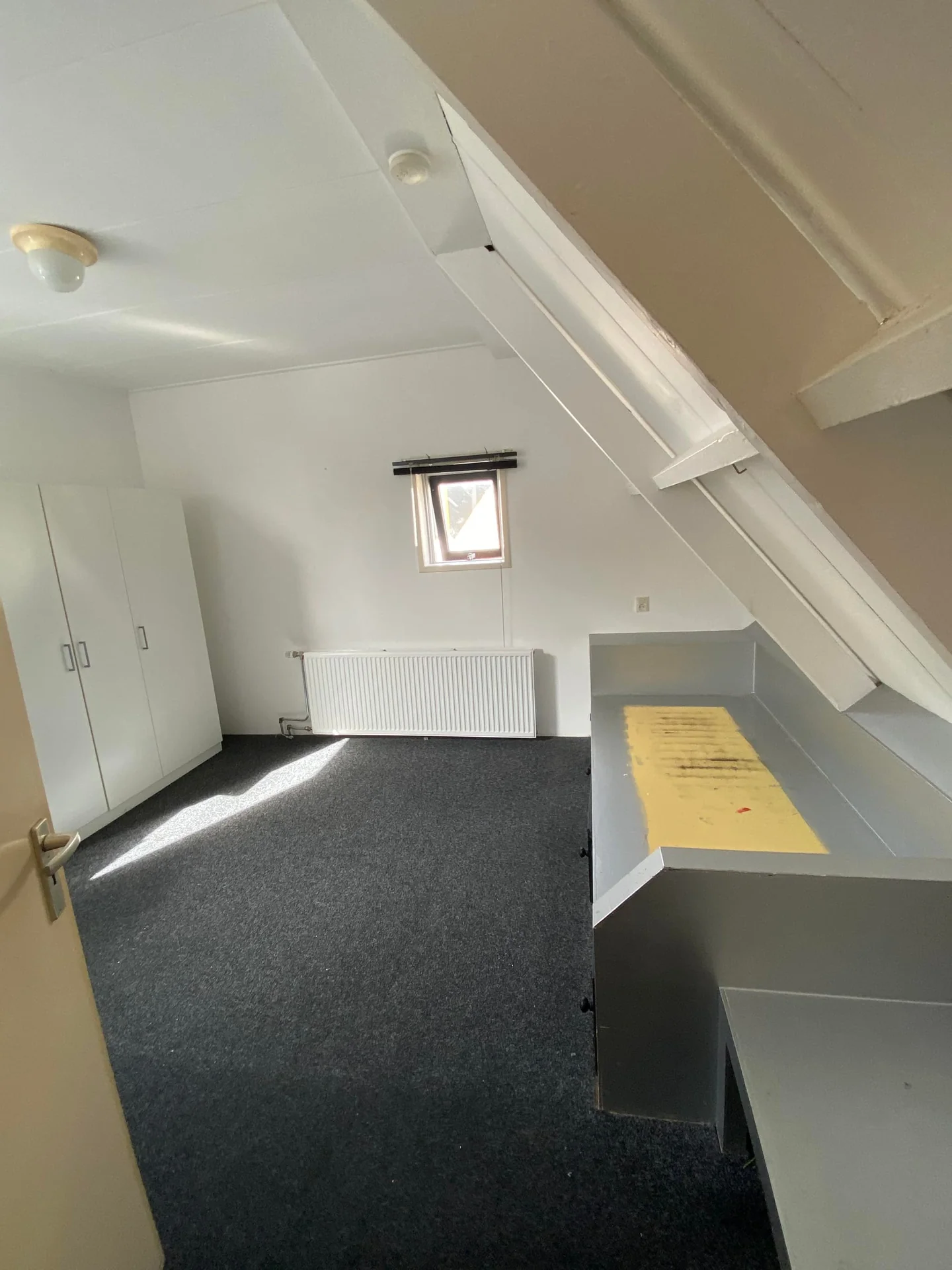 Foto van de Kamer gelegen aan de 2e Rembrandtdwarsstraat in Leeuwarden
