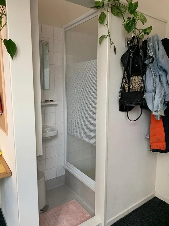 Foto van de Kamer gelegen aan de Schoolstraat in Leeuwarden