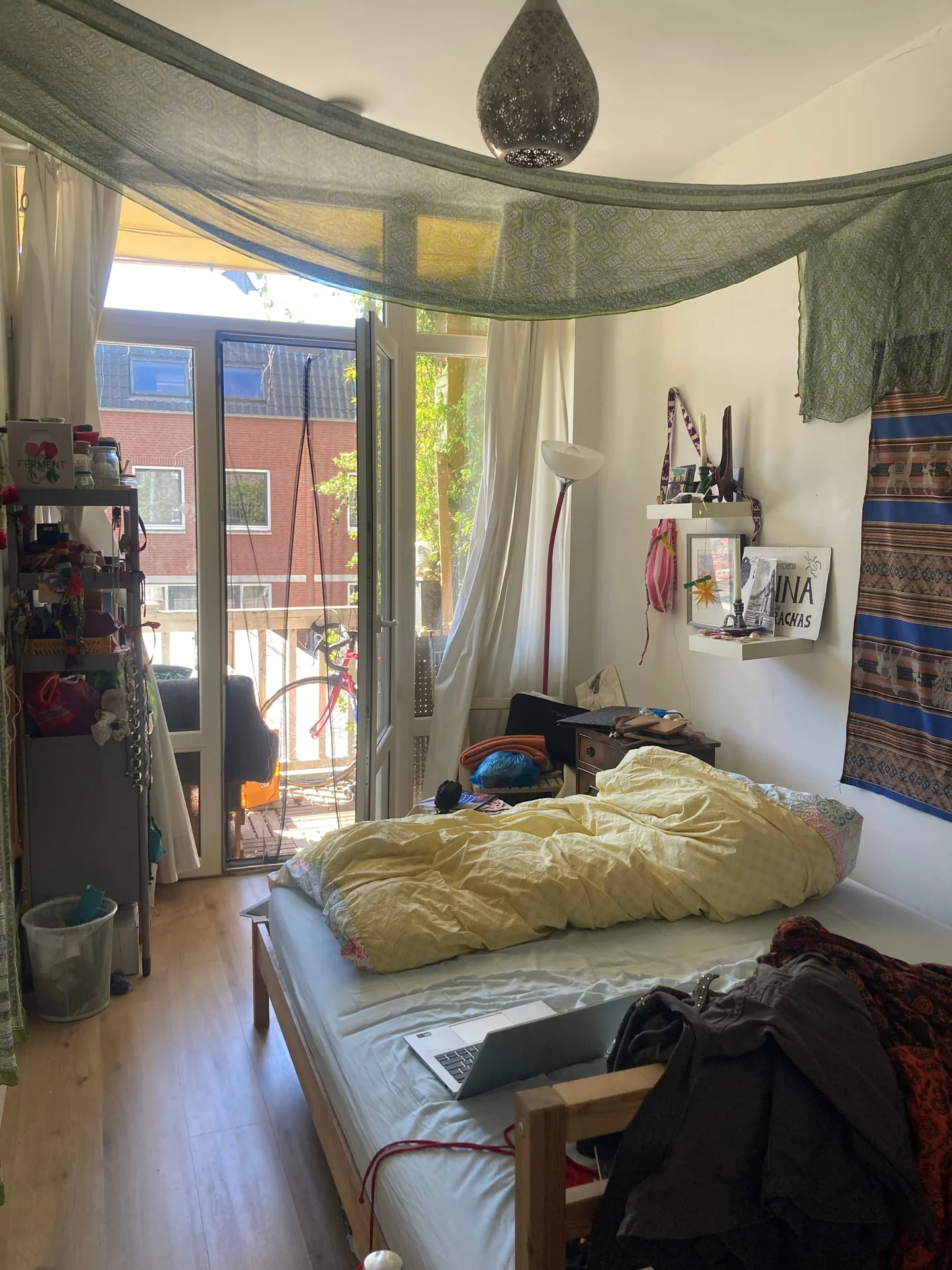 Foto van de Kamer gelegen aan de Schiedamseweg in Rotterdam