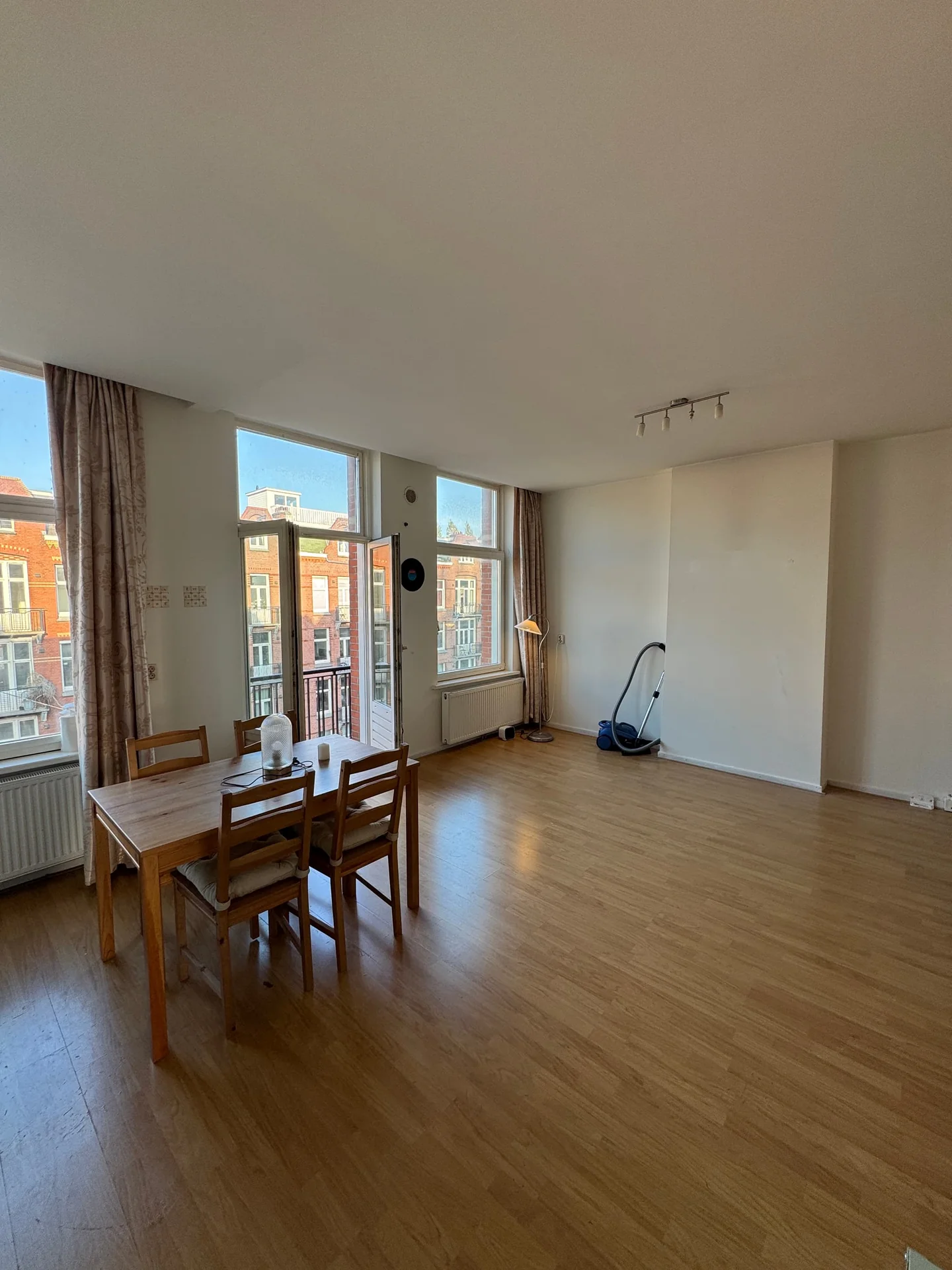 Foto van de Appartement gelegen aan de Admiraal De Ruijterweg in Amsterdam