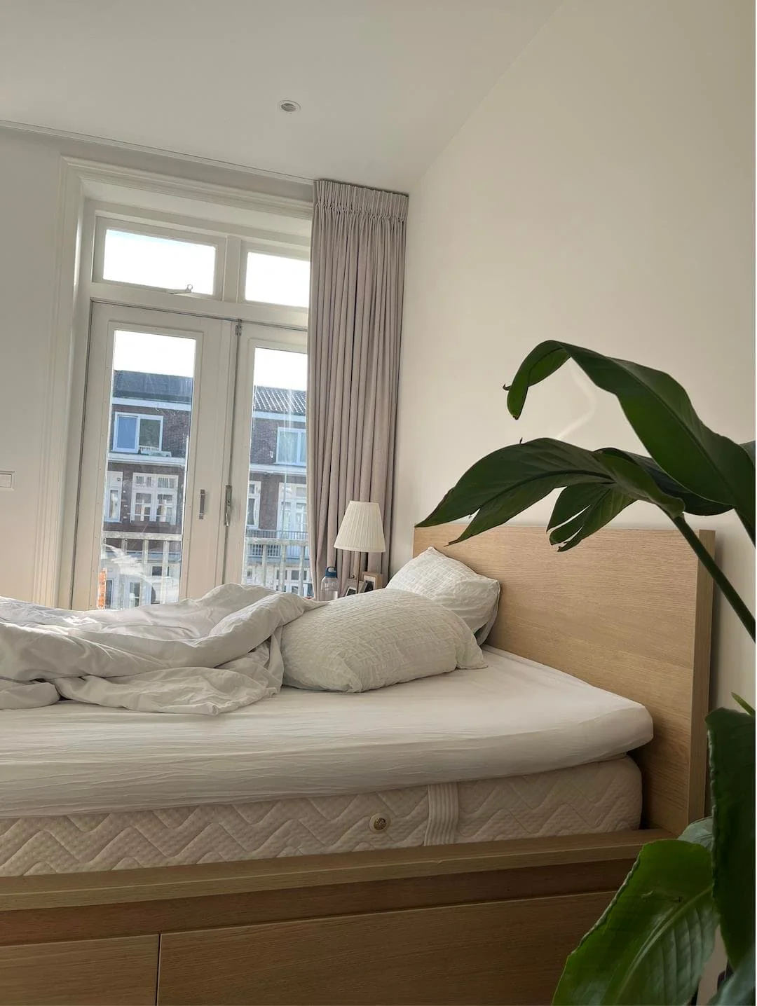 Foto van de Kamer gelegen aan de Van Walbeeckstraat in Amsterdam