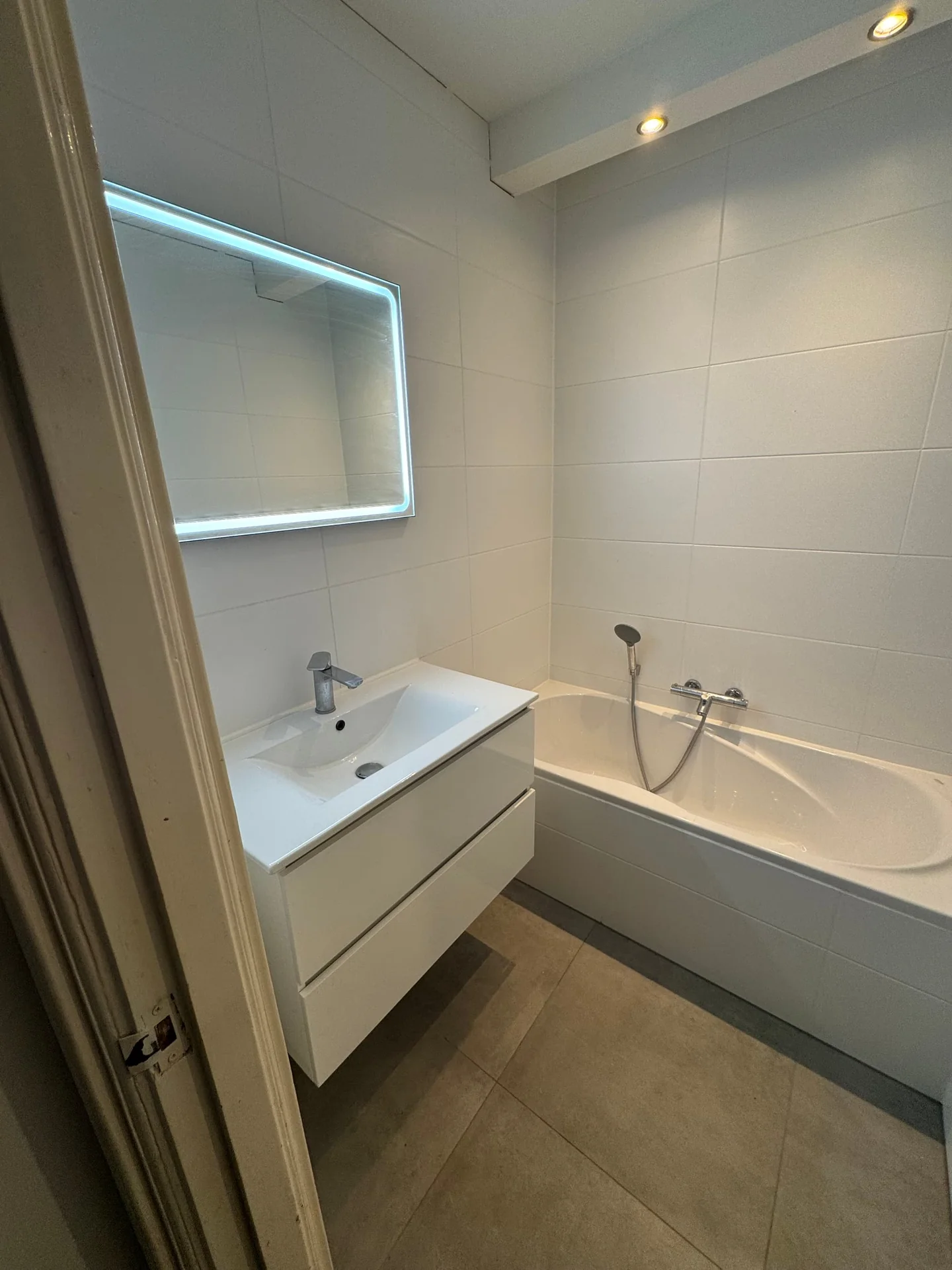 Foto van de Kamer gelegen aan de Kinkerstraat in Amsterdam