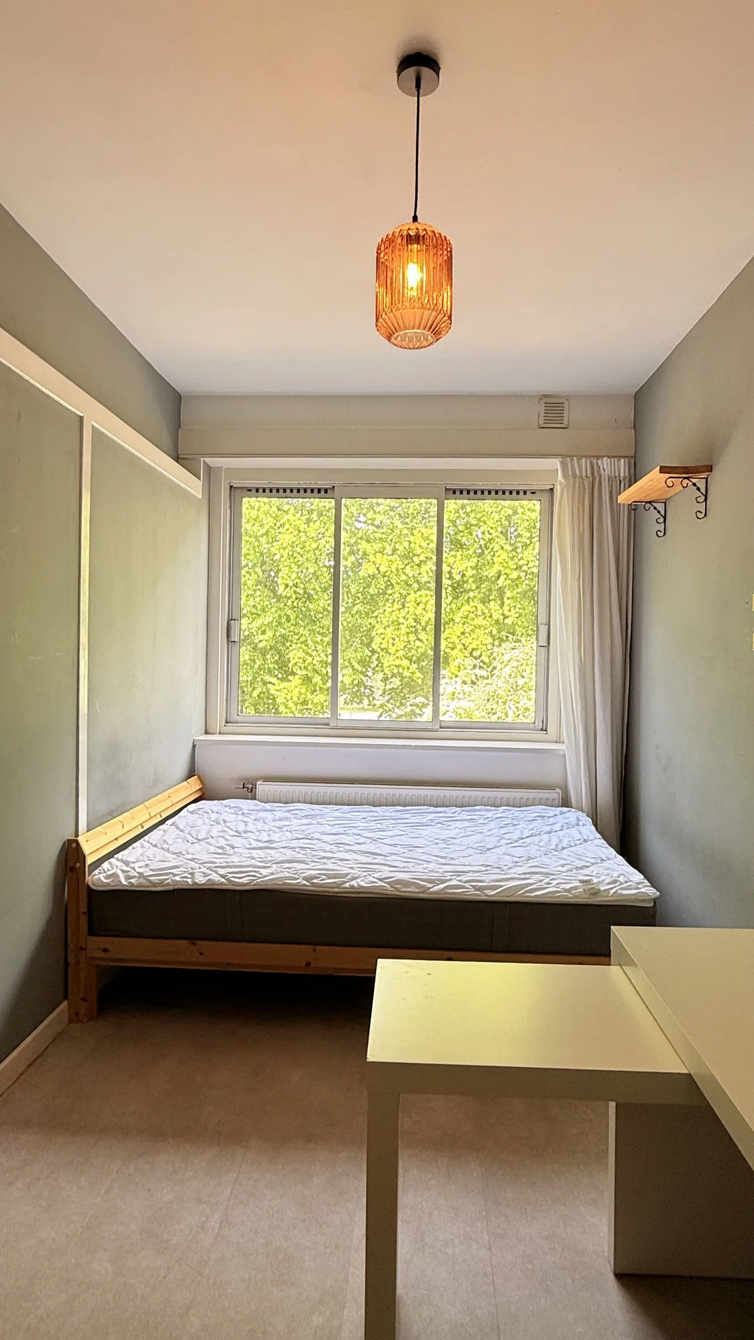 Foto van de Kamer gelegen aan de Zomerdijkstraat in Amsterdam