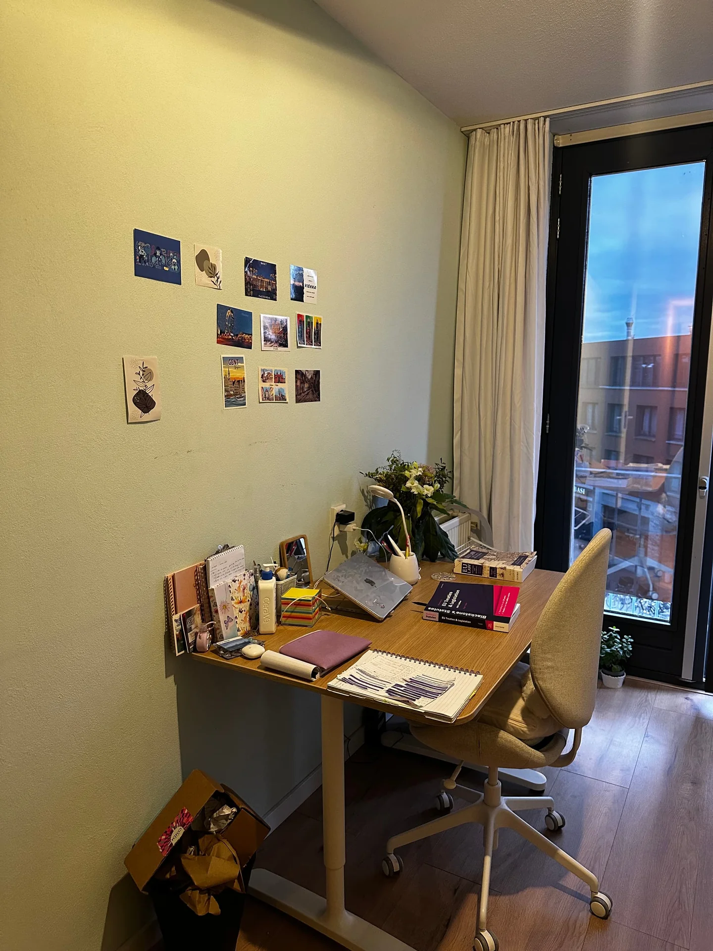 Foto van de Kamer gelegen aan de Hobbemastraat in Den Haag