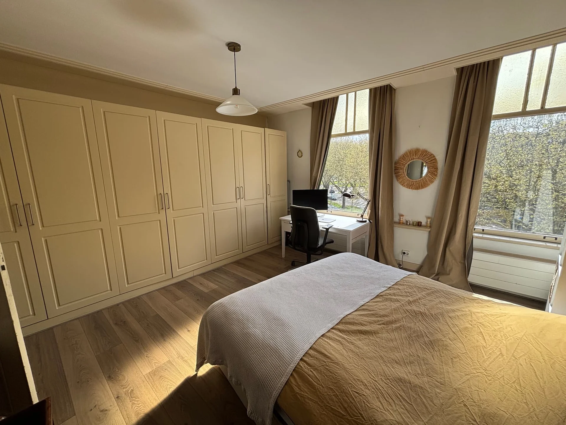 Foto van de Kamer gelegen aan de Mathenesserlaan in Rotterdam