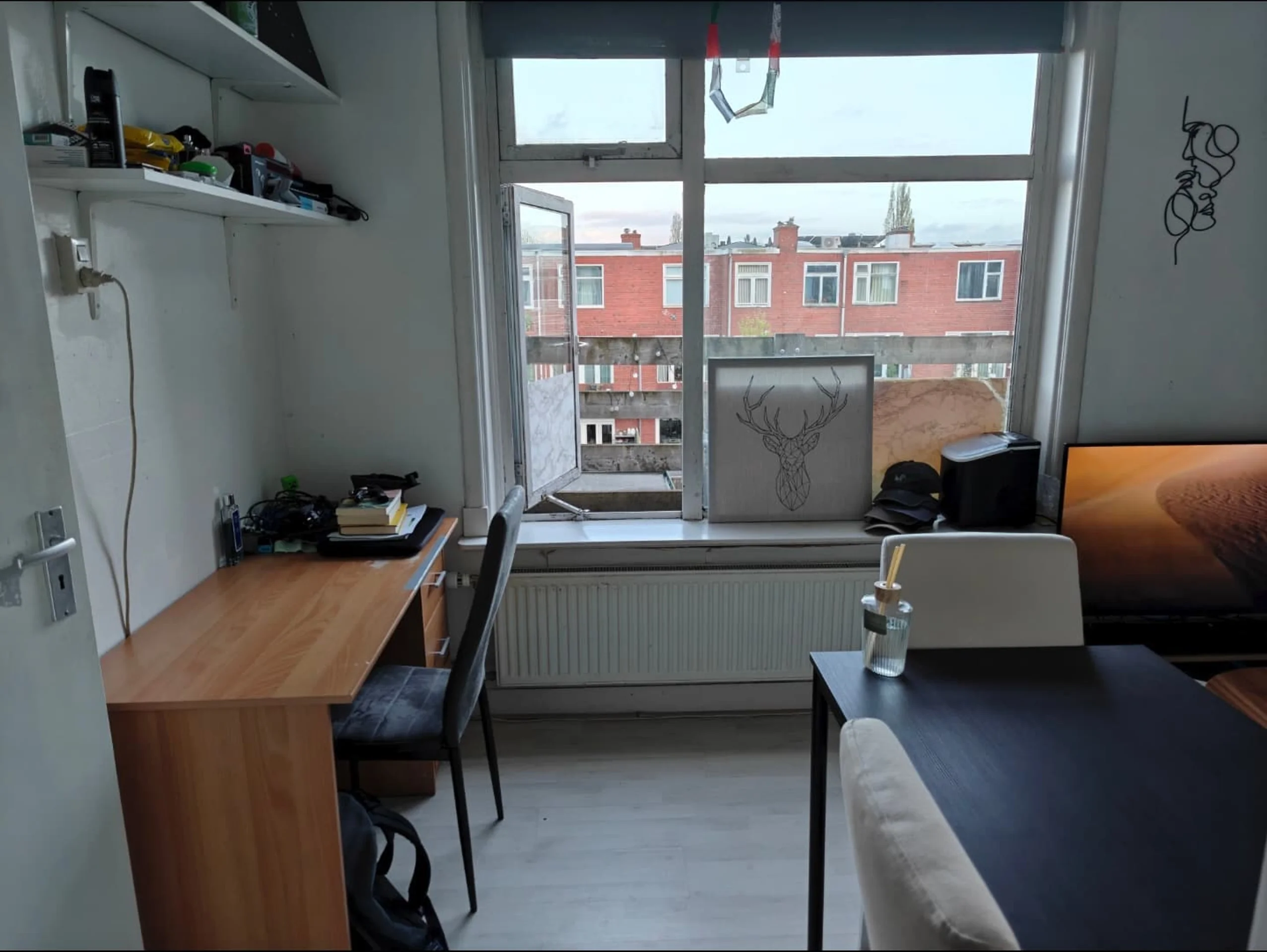 Foto van de Kamer gelegen aan de Oosterhamrikkade in Groningen