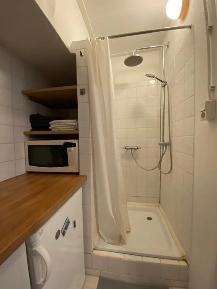 Foto van de Studio gelegen aan de Hardewikerstraat in Groningen