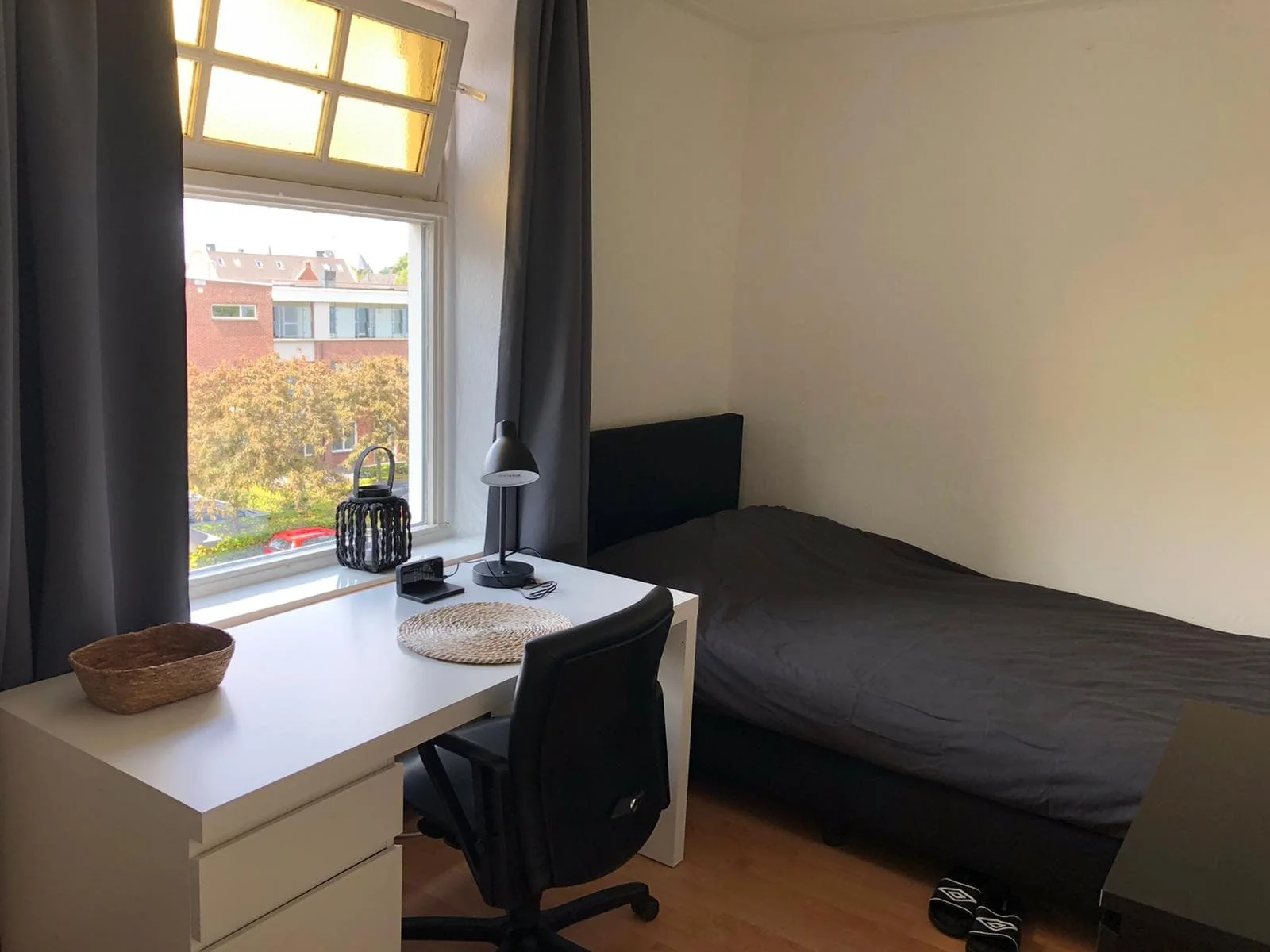 Foto van de Kamer gelegen aan de Dr. Nolensstraat in Tilburg