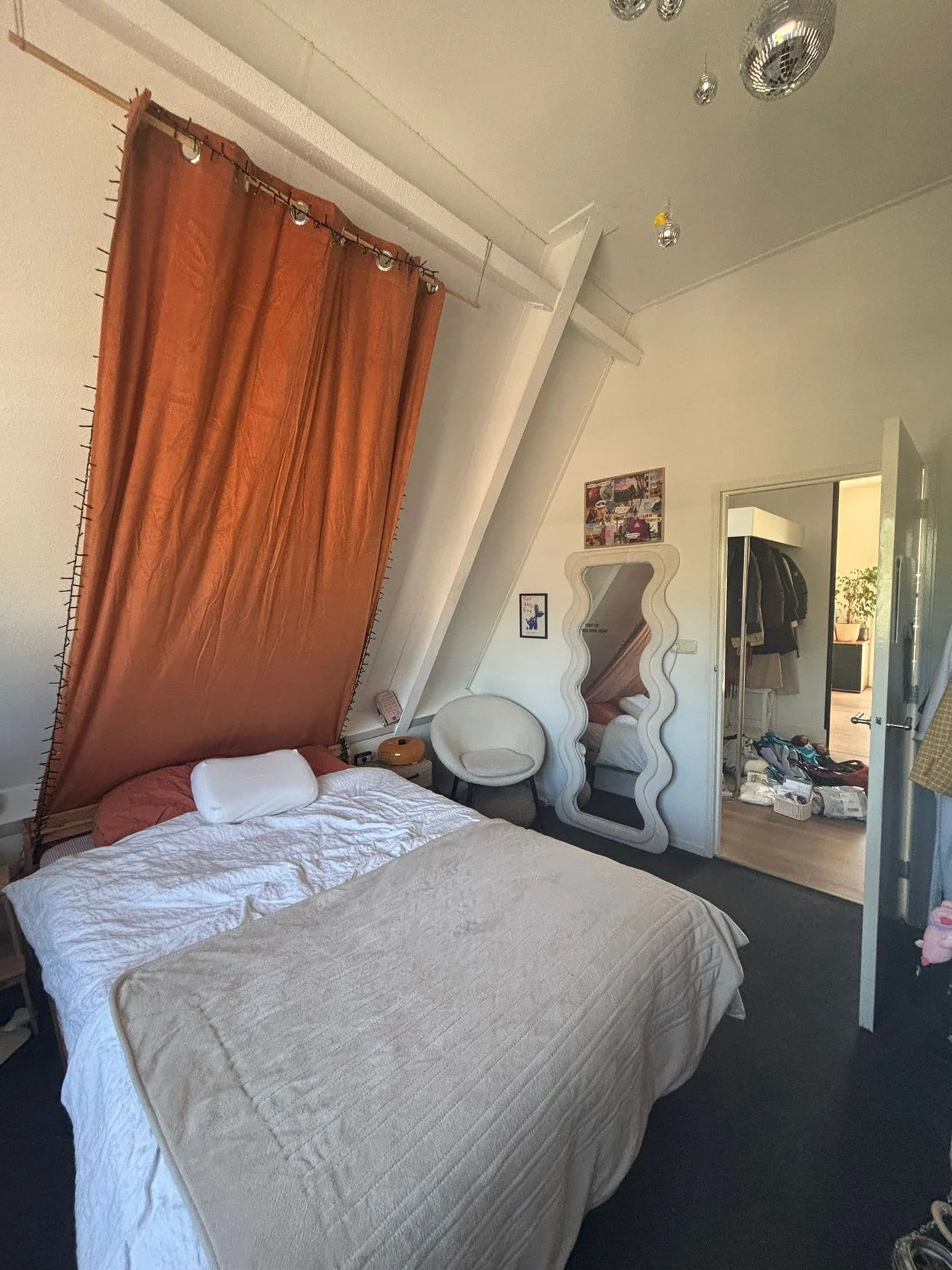 Foto van de Kamer gelegen aan de Zandstraat in Veenendaal