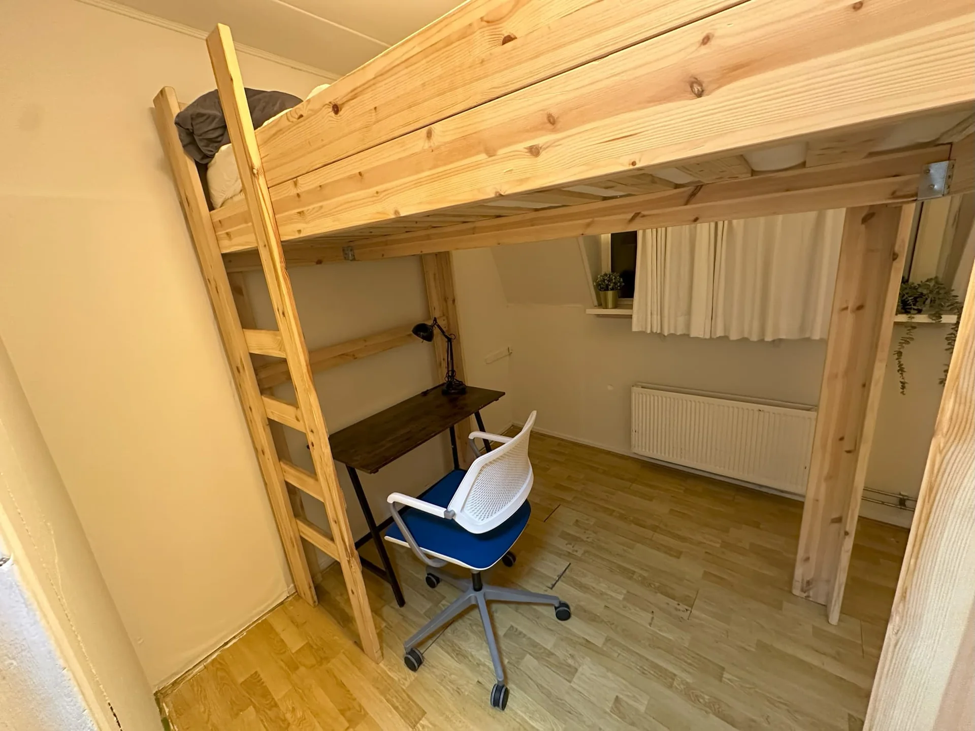 Foto van de Kamer gelegen aan de Krommedijk in Dordrecht