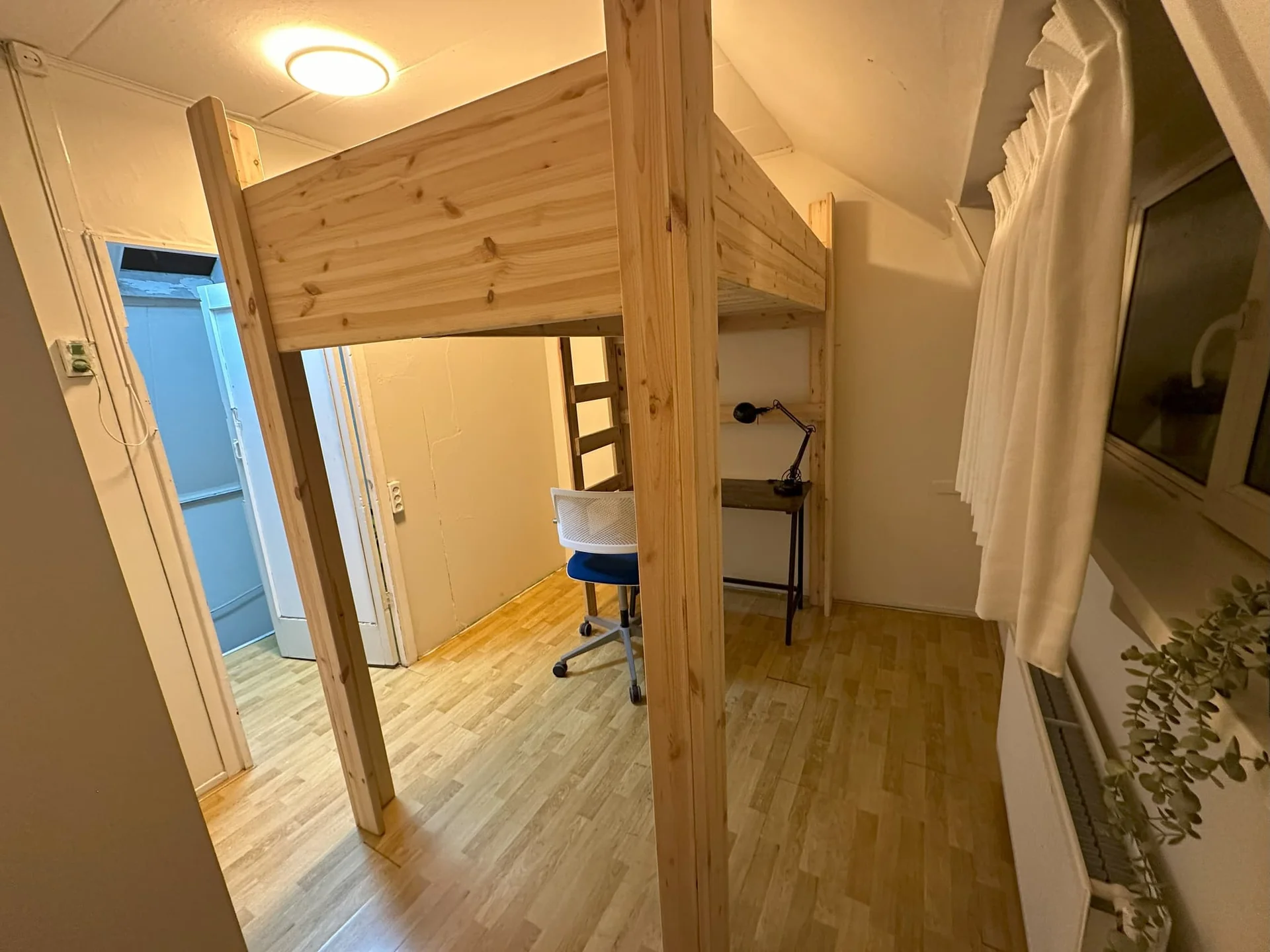 Foto van de Kamer gelegen aan de Krommedijk in Dordrecht