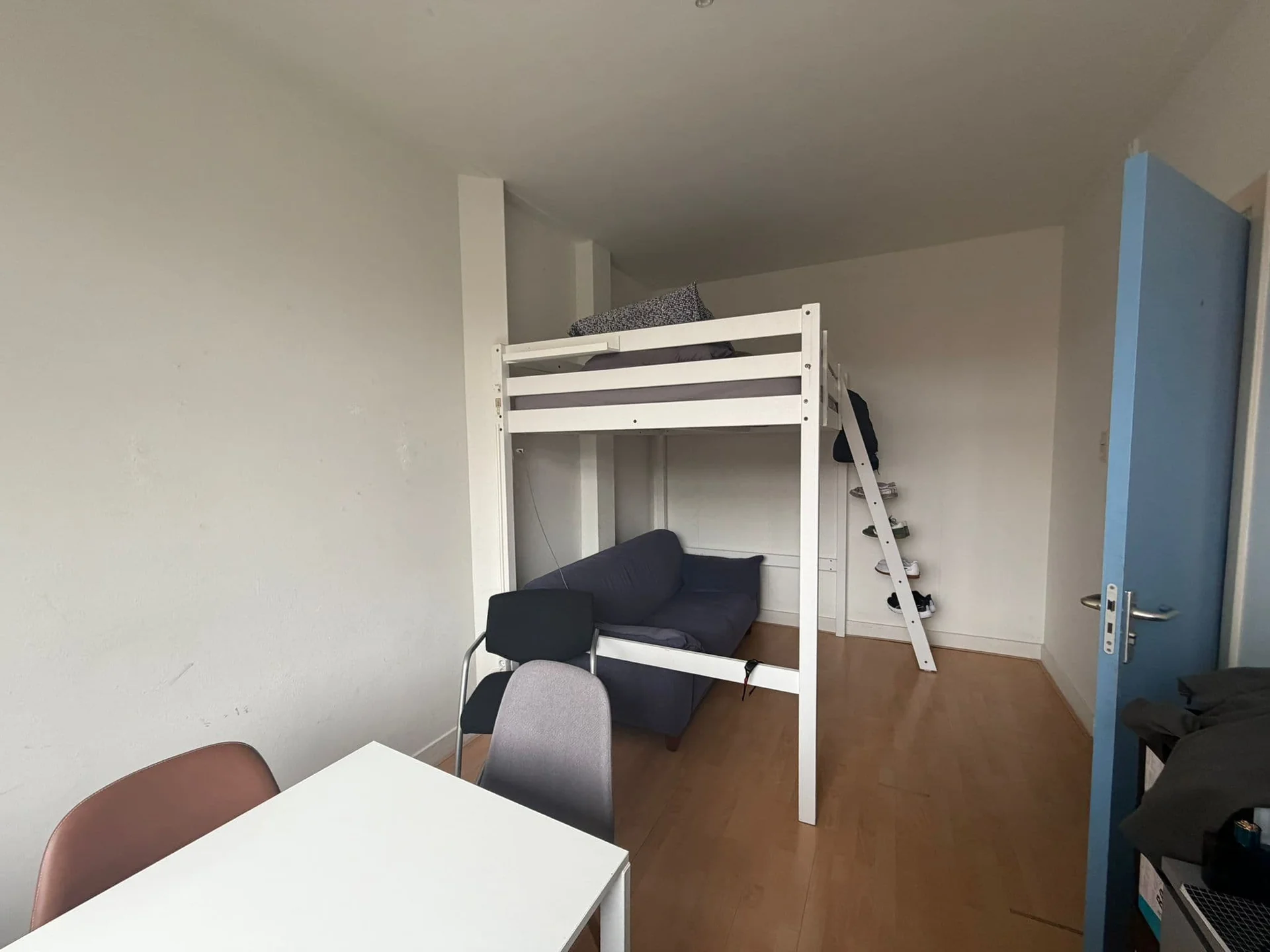 Foto van de Kamer gelegen aan de Molukkenstraat in Groningen