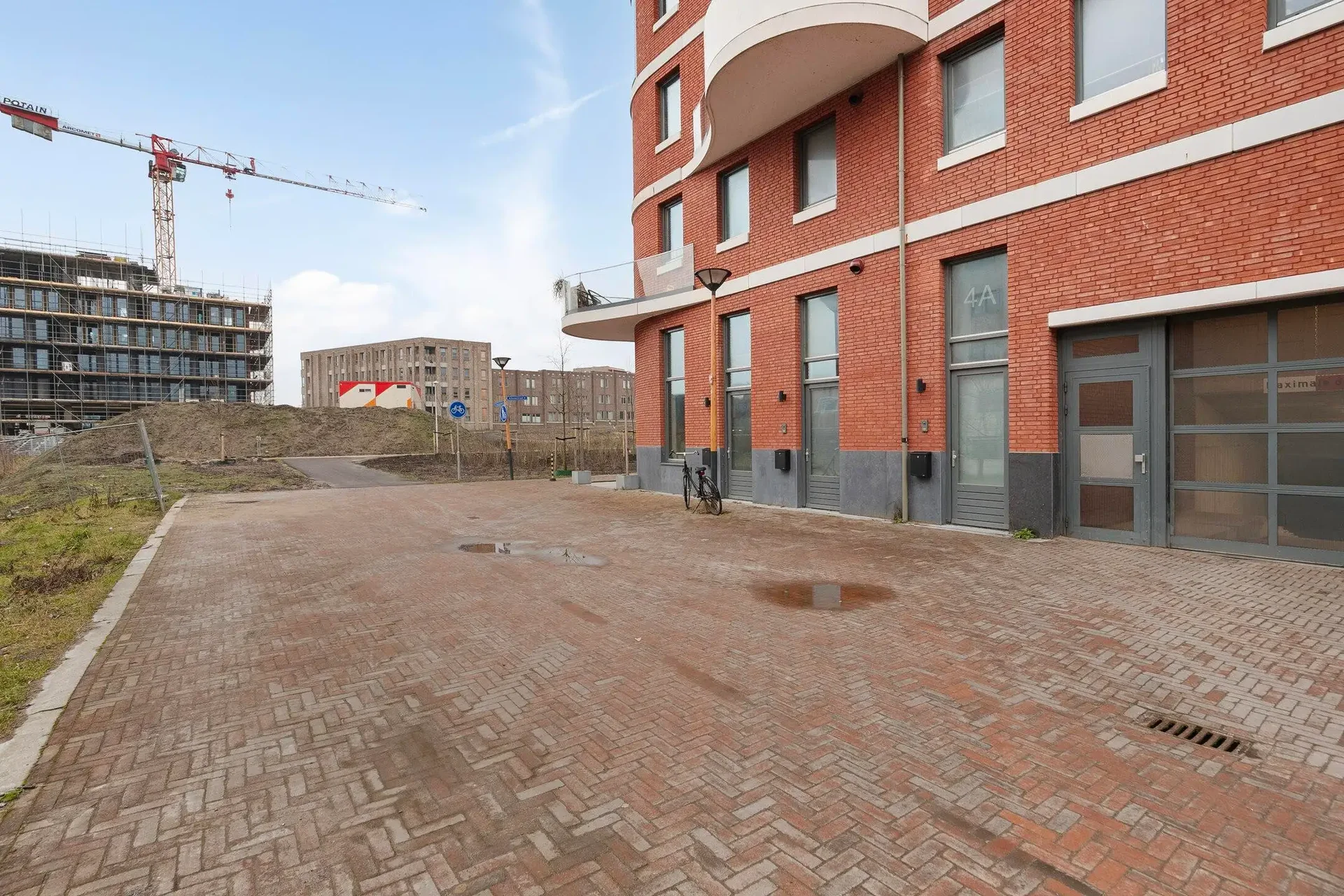geblurde versie van de foto als achtergrond