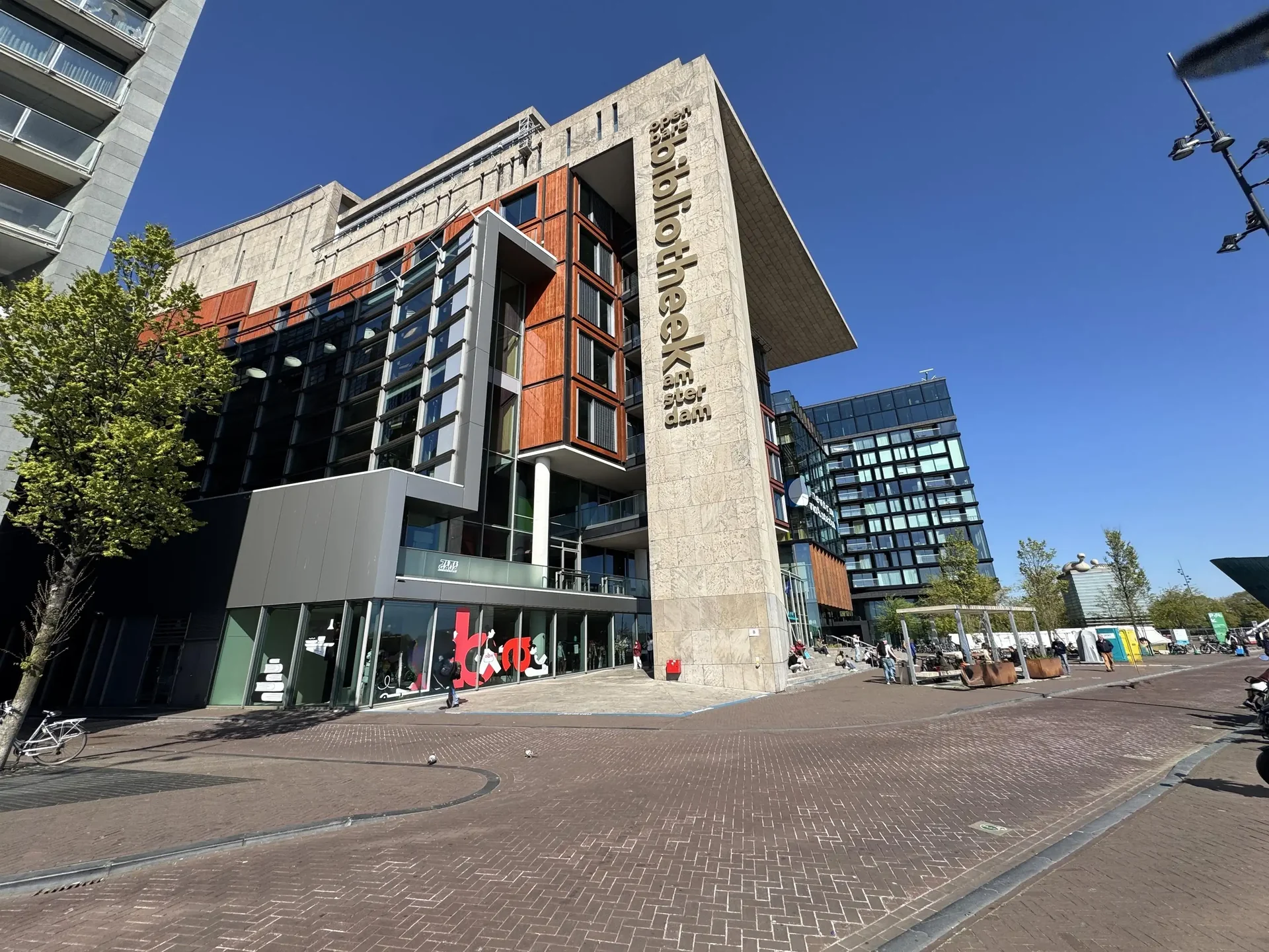 Foto van de Appartement gelegen aan de Willem Frederik Hermansstraat in Amsterdam