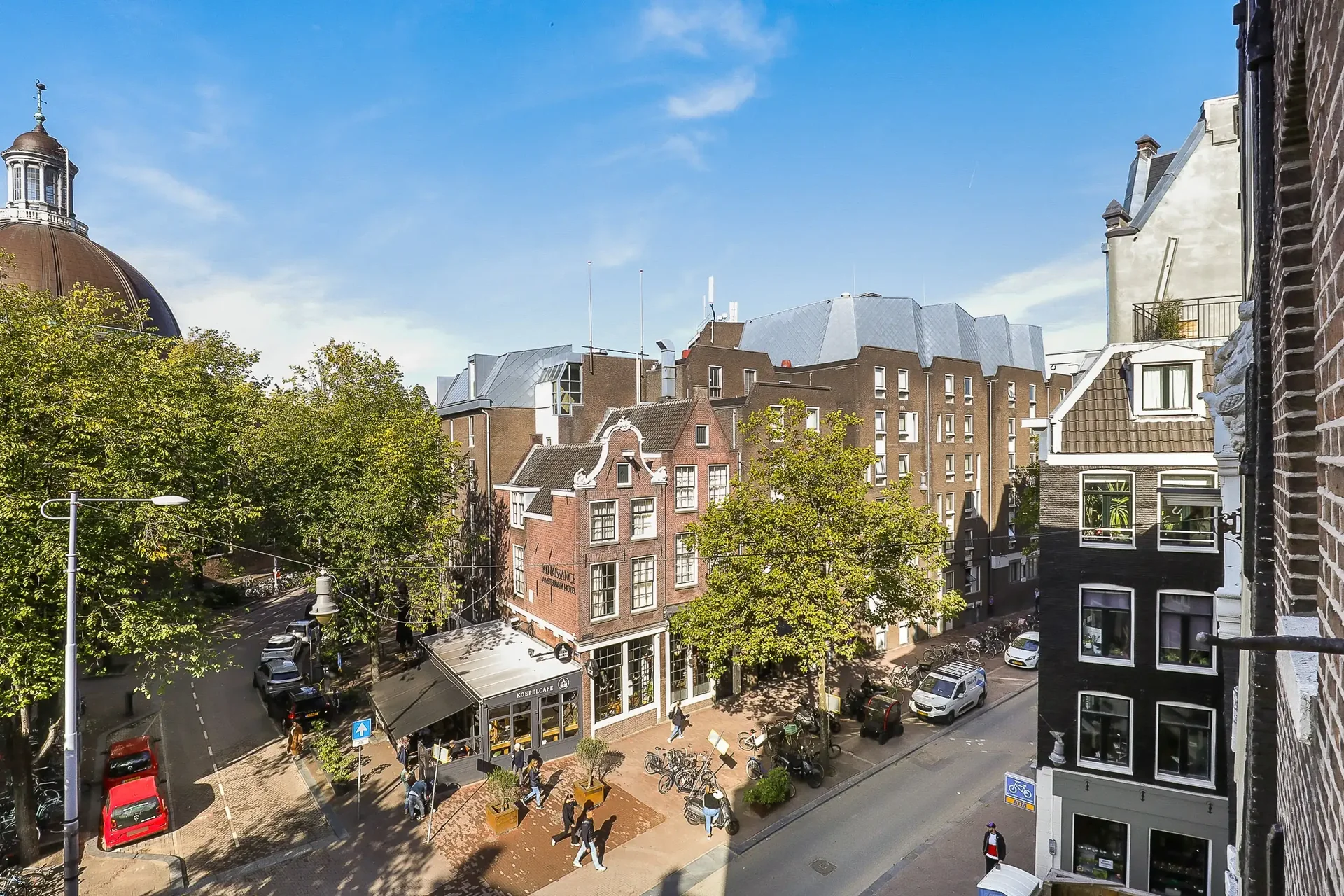 Foto van de Appartement gelegen aan de Nieuwezijds Voorburgwal in Amsterdam