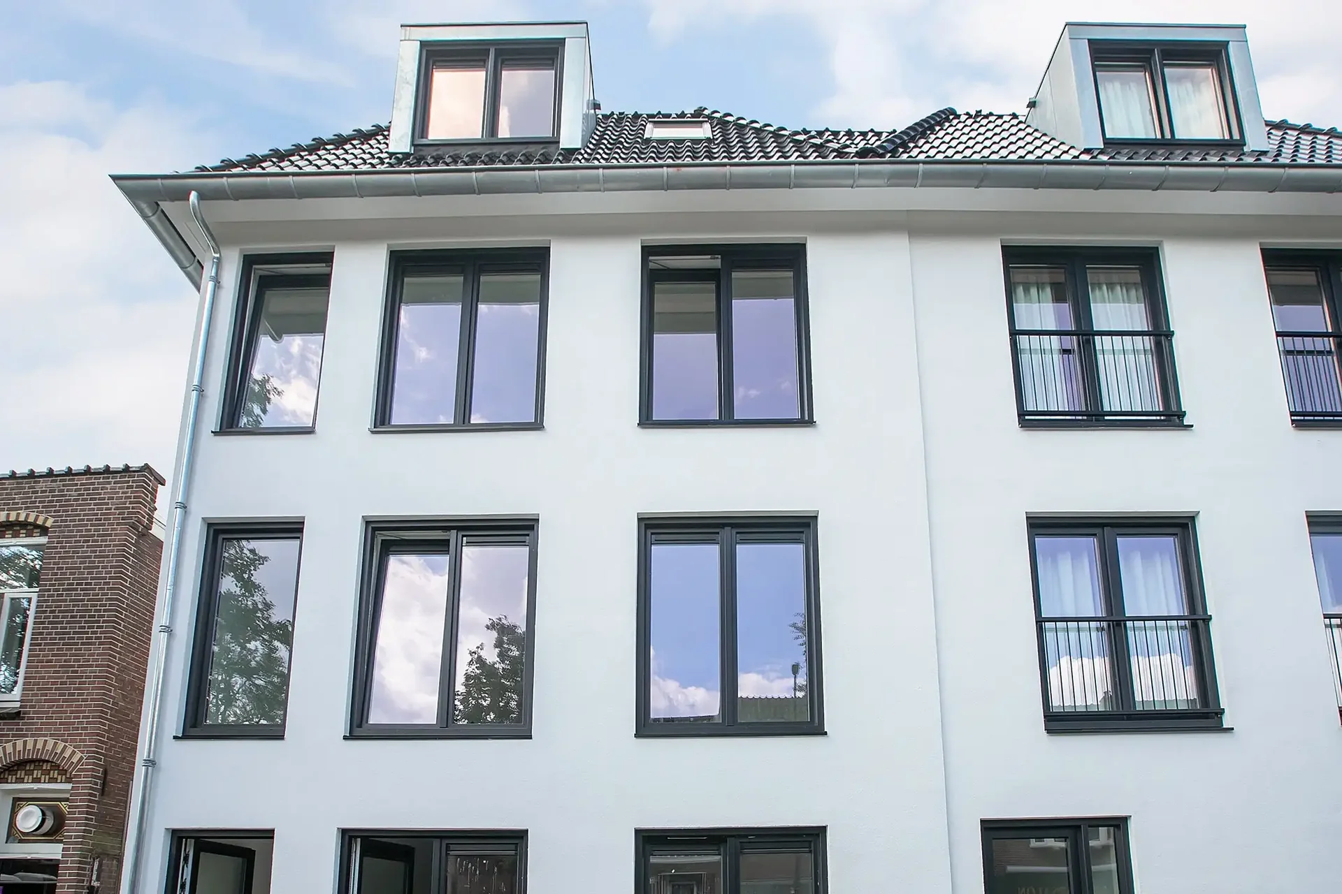 geblurde versie van de foto als achtergrond