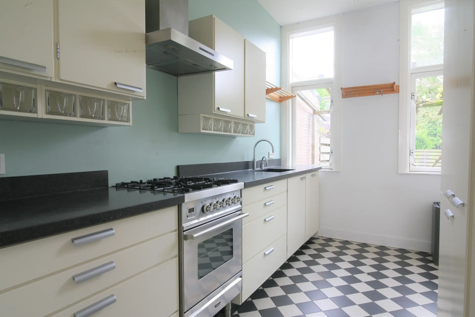 Foto van de Appartement gelegen aan de Van Imhoffplein in Den Haag