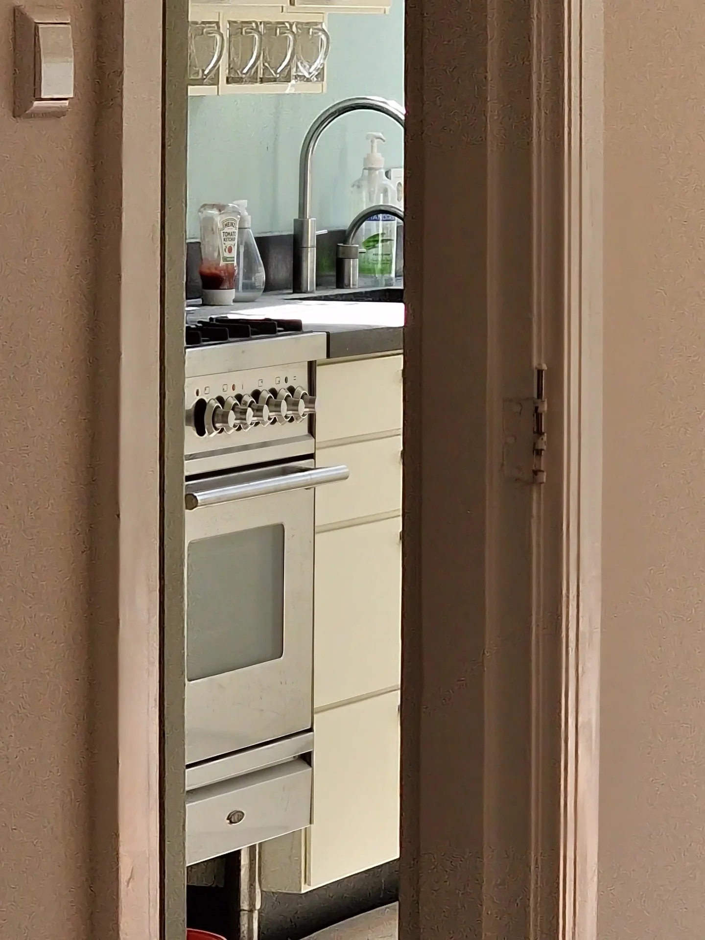 Foto van de Appartement gelegen aan de Van Imhoffplein in Den Haag